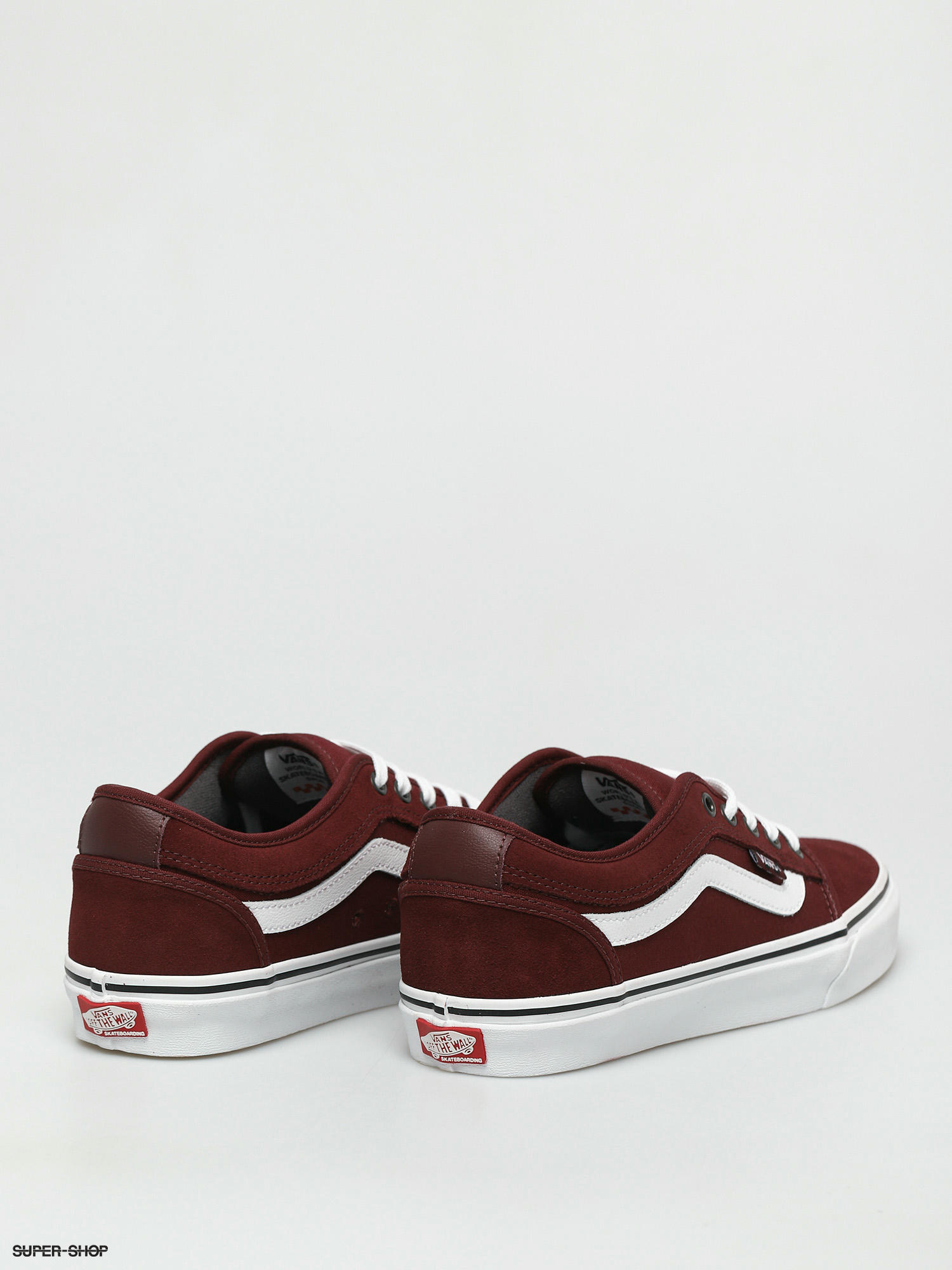 vans chukka low skate shoes