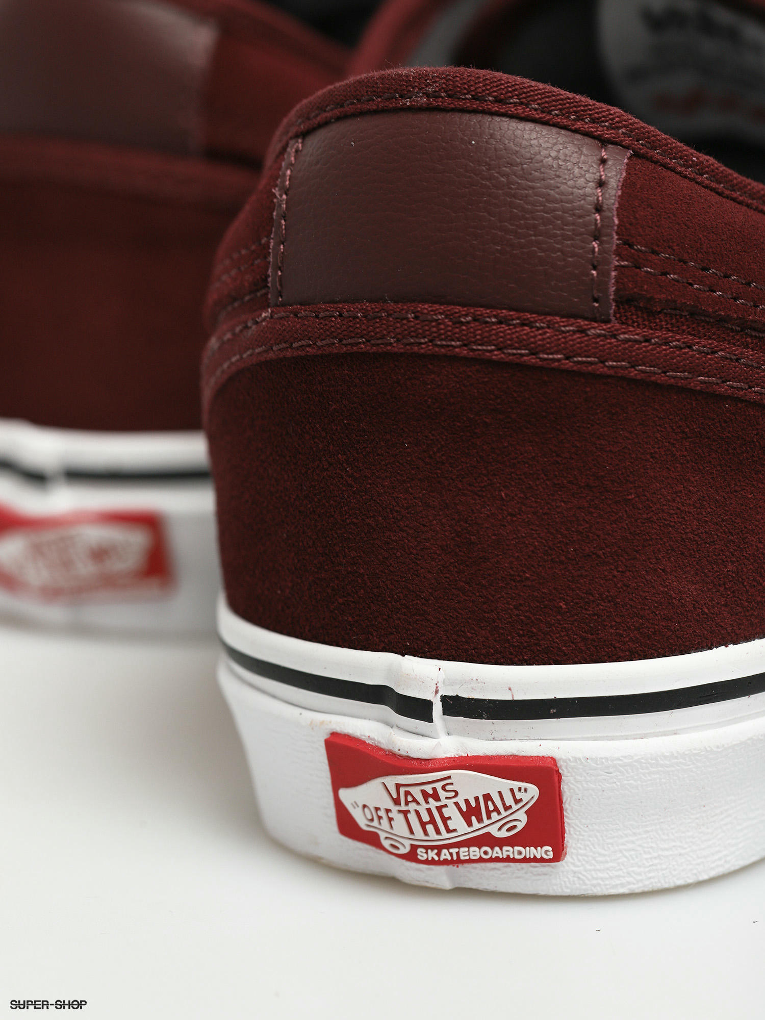 vans chukka low maroon