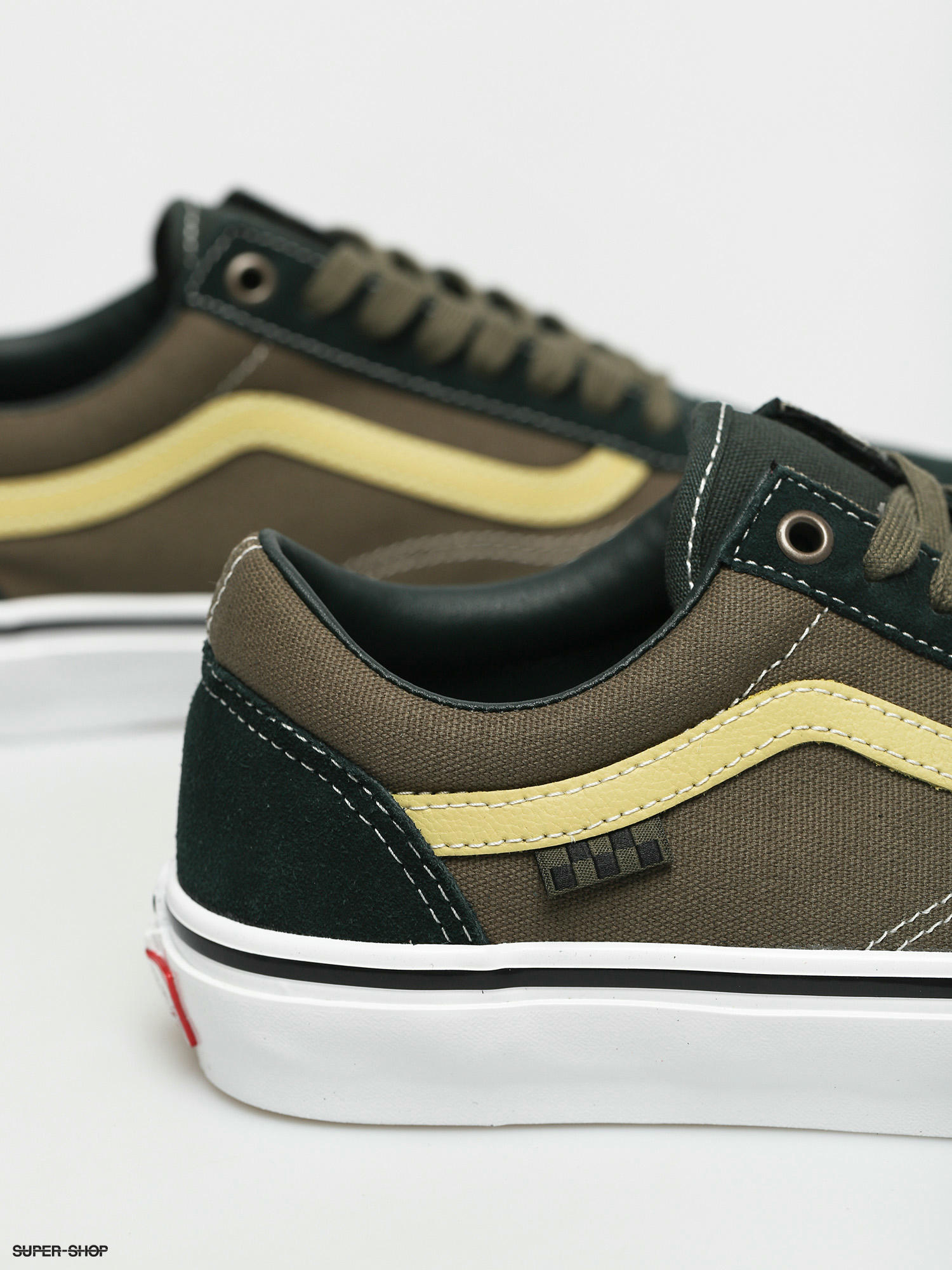 vans old skool olive green black