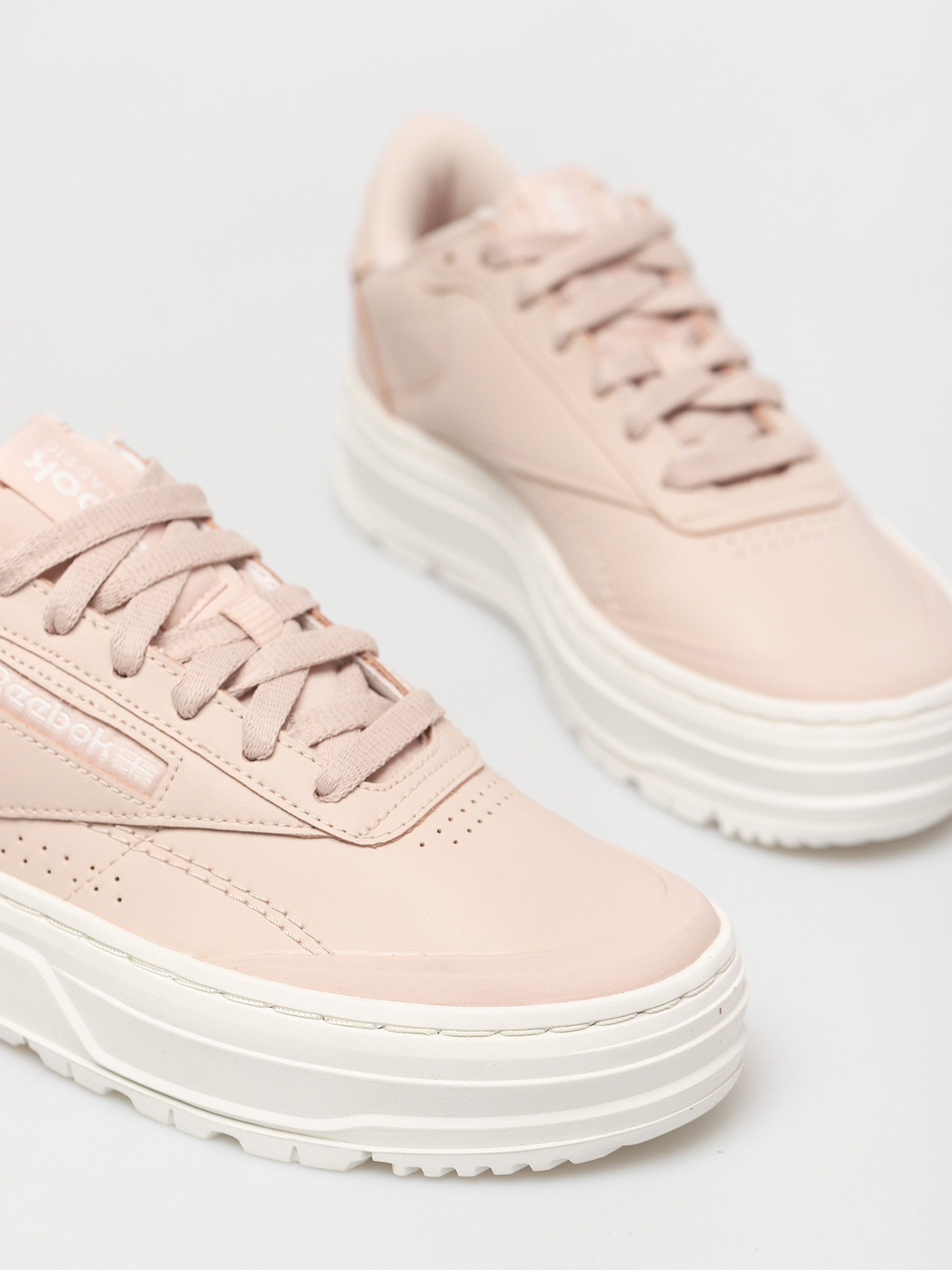Reebok Club C Double Geo Shoes Wmn (sofecr/sofecr/chalk)