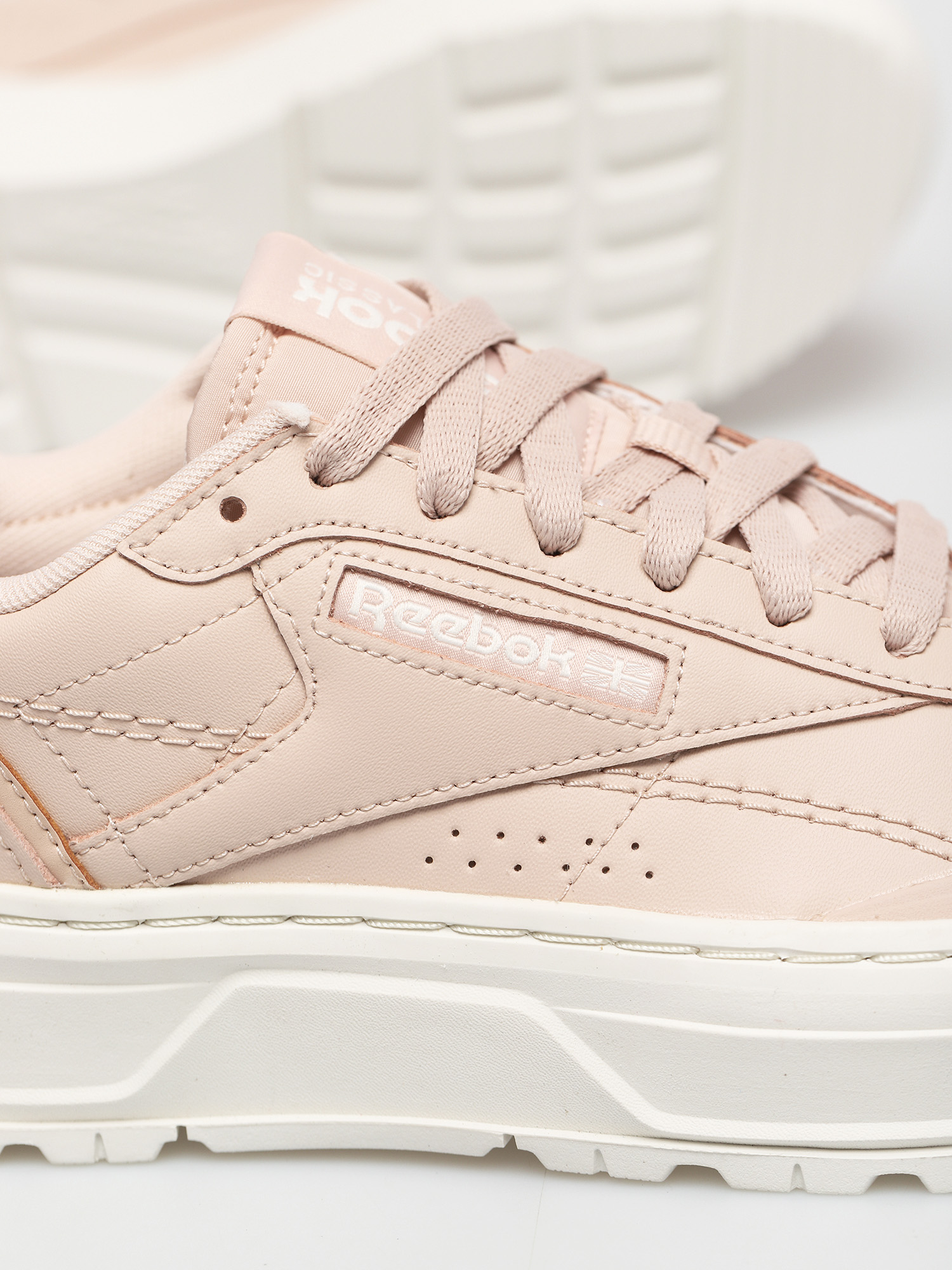 Reebok Club C Double Geo Shoes Wmn (sofecr/sofecr/chalk)