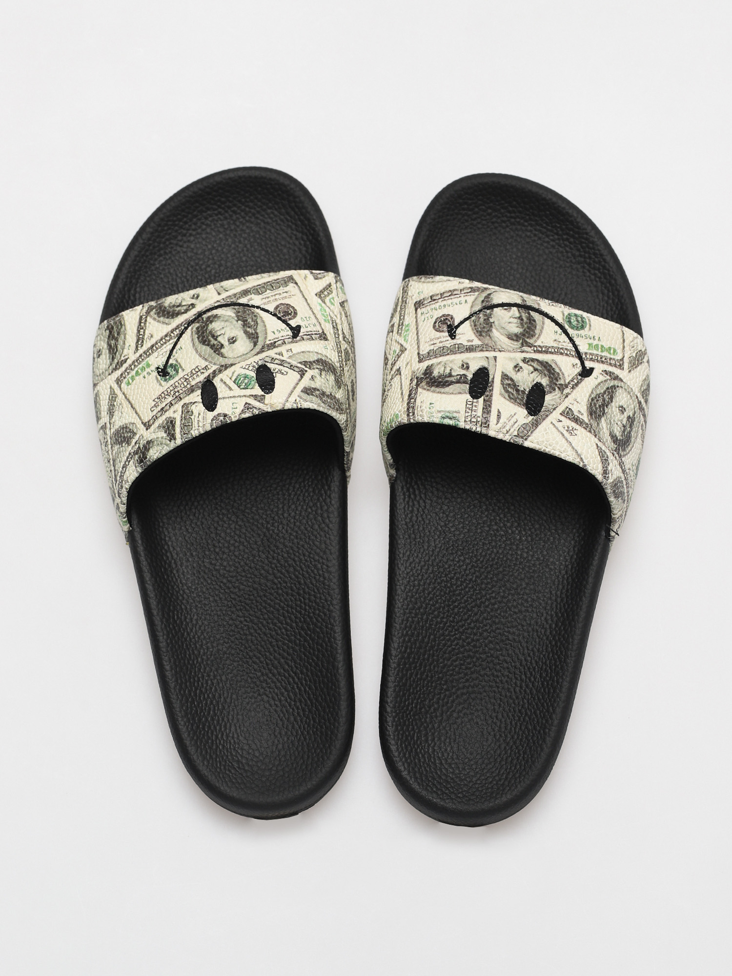 Chinatown Market Smiley Money Flip-flops (black)