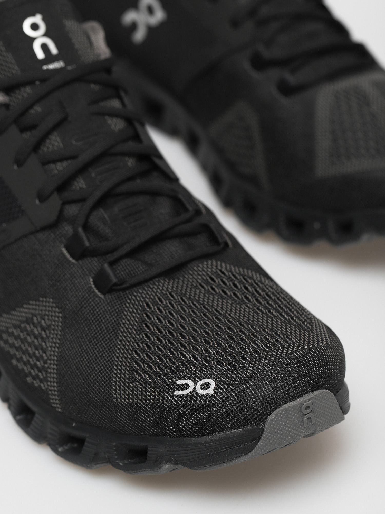 On Running Cloud X Schuhe (black/asphalt)