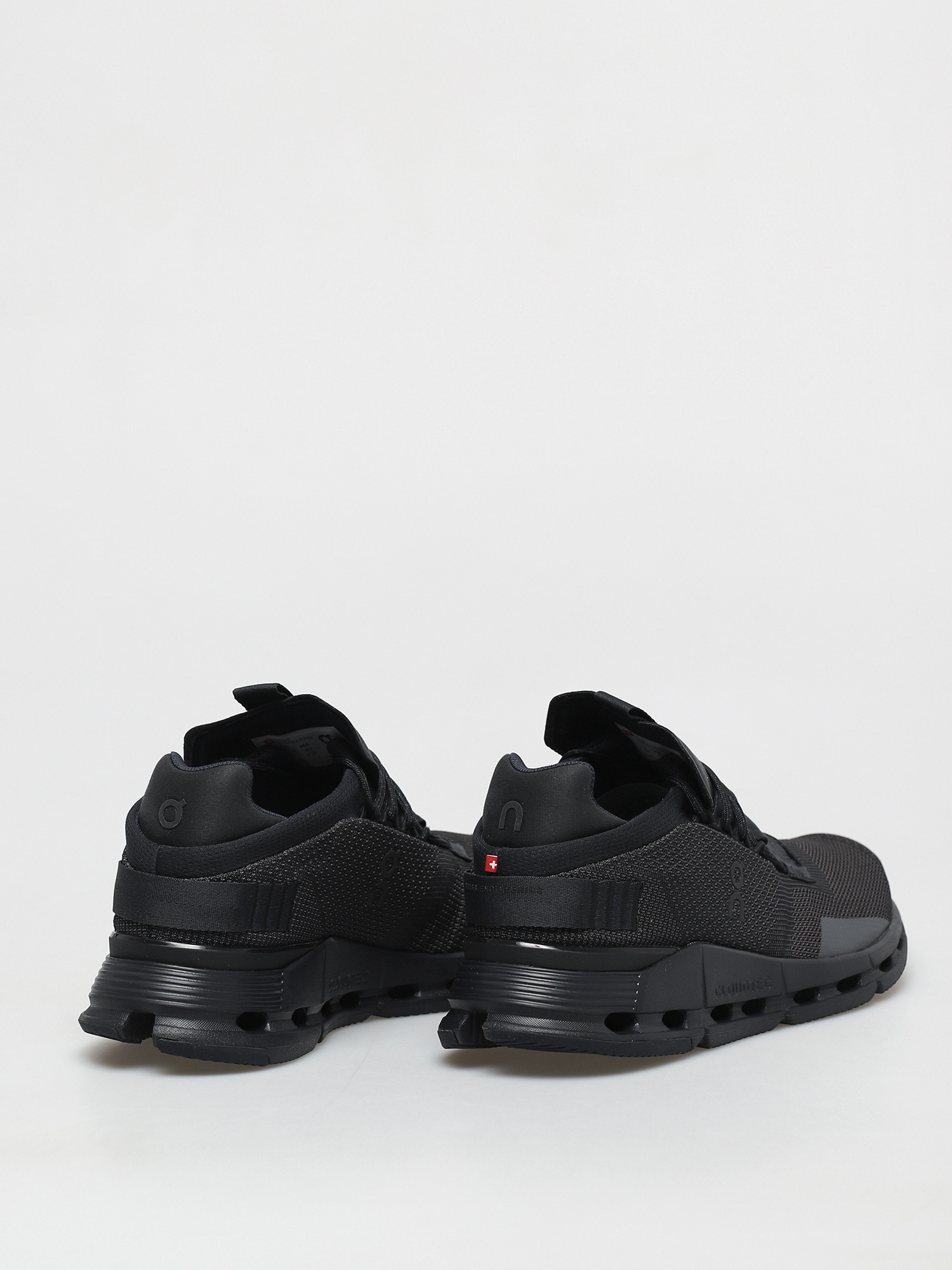 On Running Cloudnova Shoes (black/eclipse)