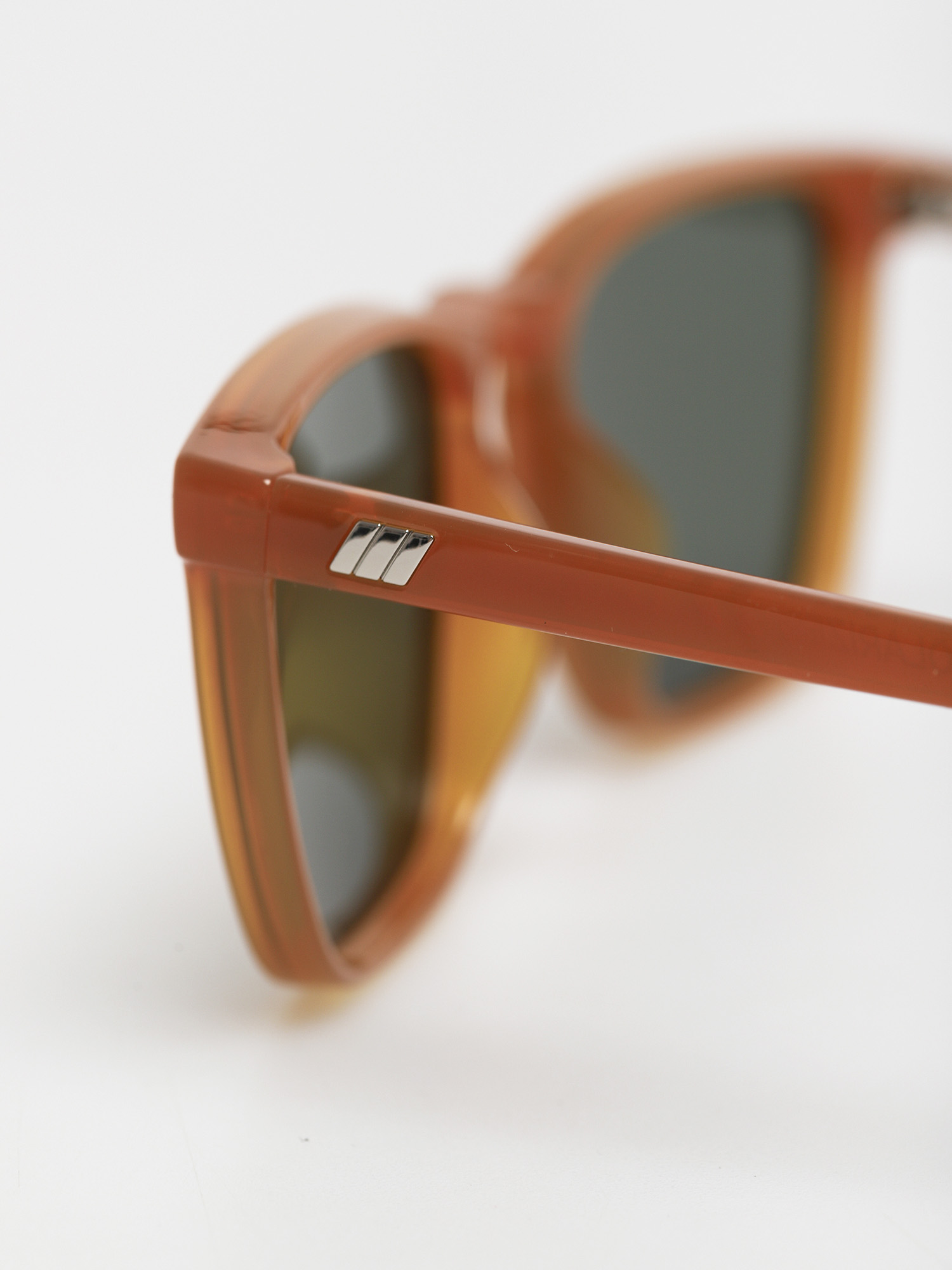 Le Specs Bad Medicine Alt Fit Sunglasses (orche)