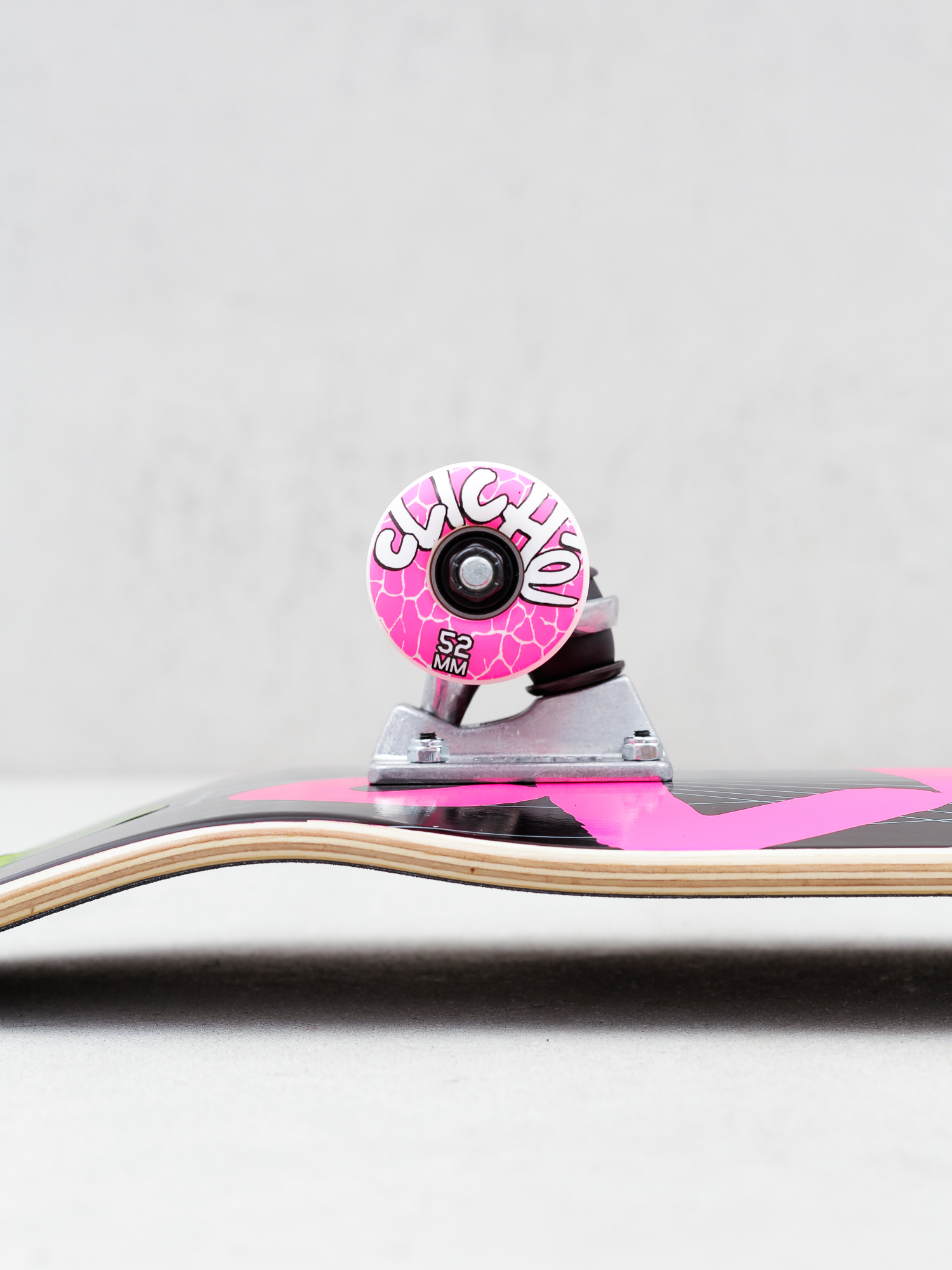 Cliche Lux Handwritten Skateboard (pink)