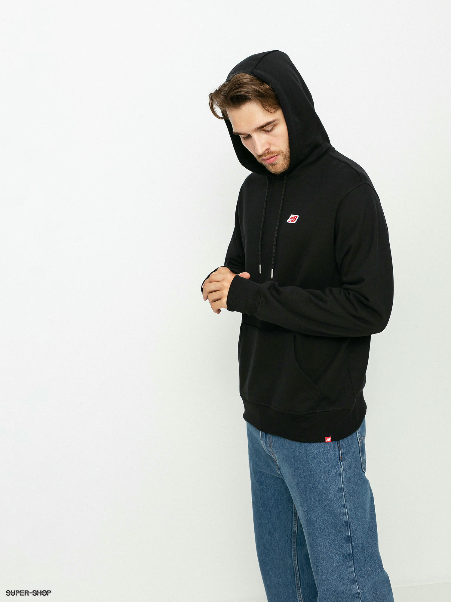 new balance small logo hoodie