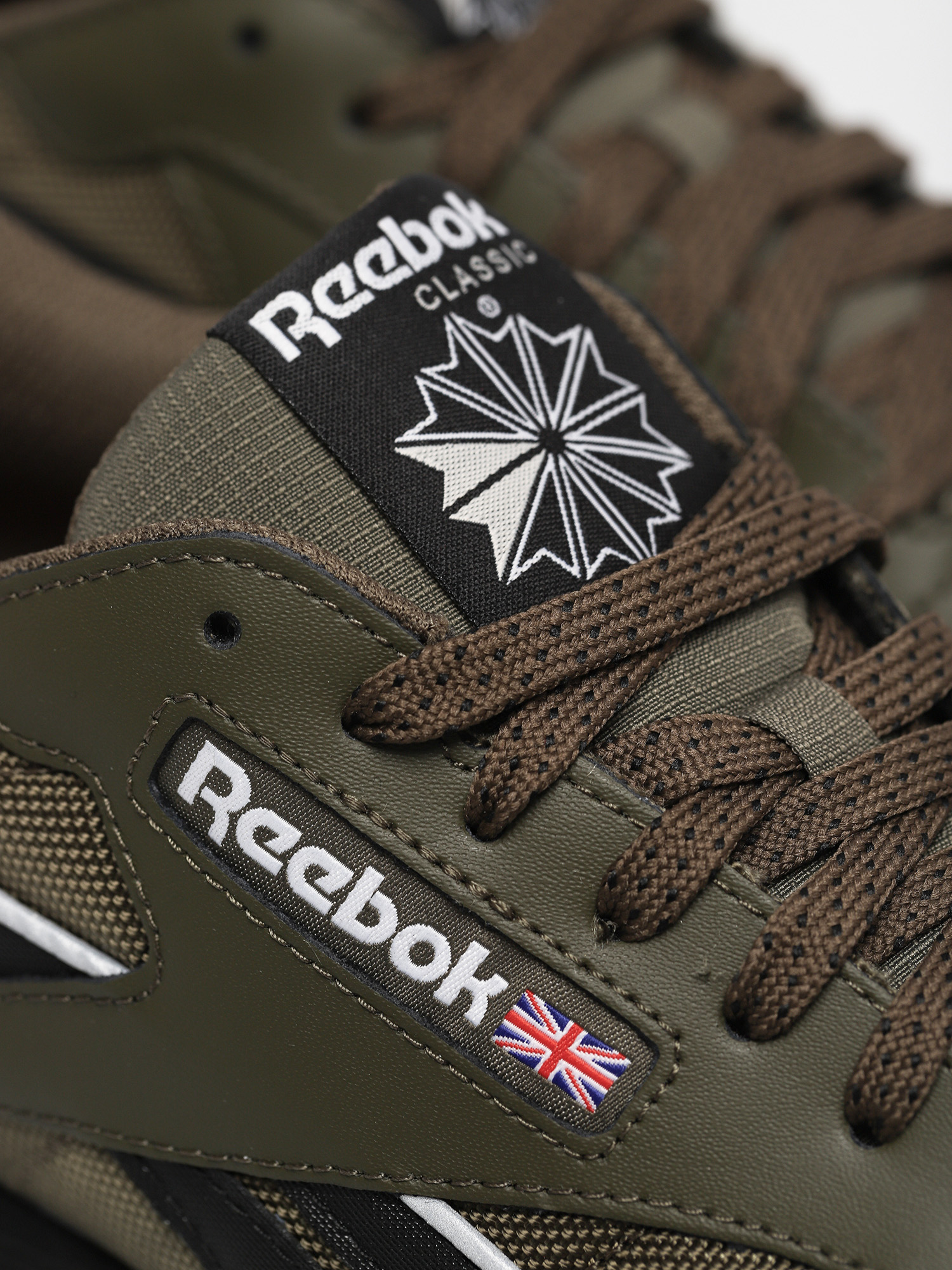 Reebok Cl Lthr Shoes (armygr/cblack/ftwwht)