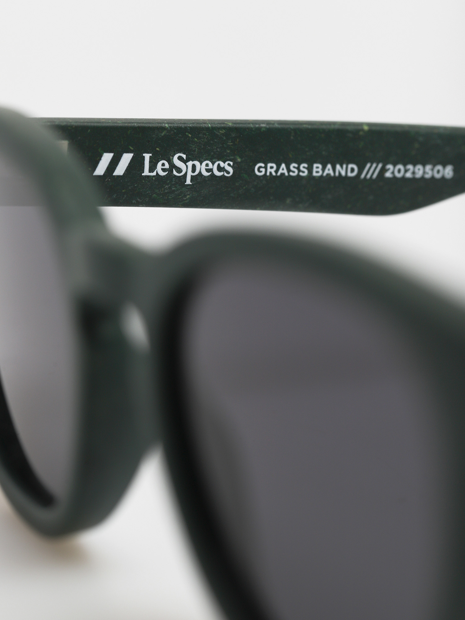 Le Specs Sustain Grass Band Sunglasses (khaki grass)