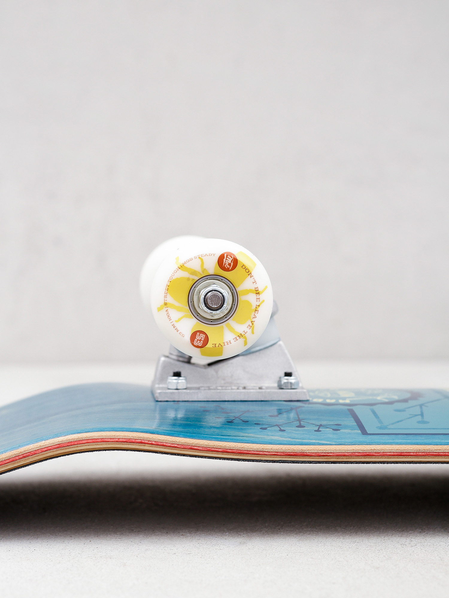 Mob Skateboards Bee Skateboard (green)