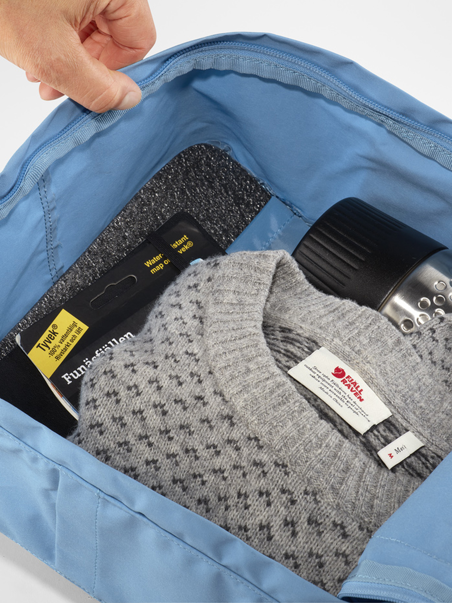 Fjallraven Kanken Rainbow Backpack (air blue/rainbow pattern)