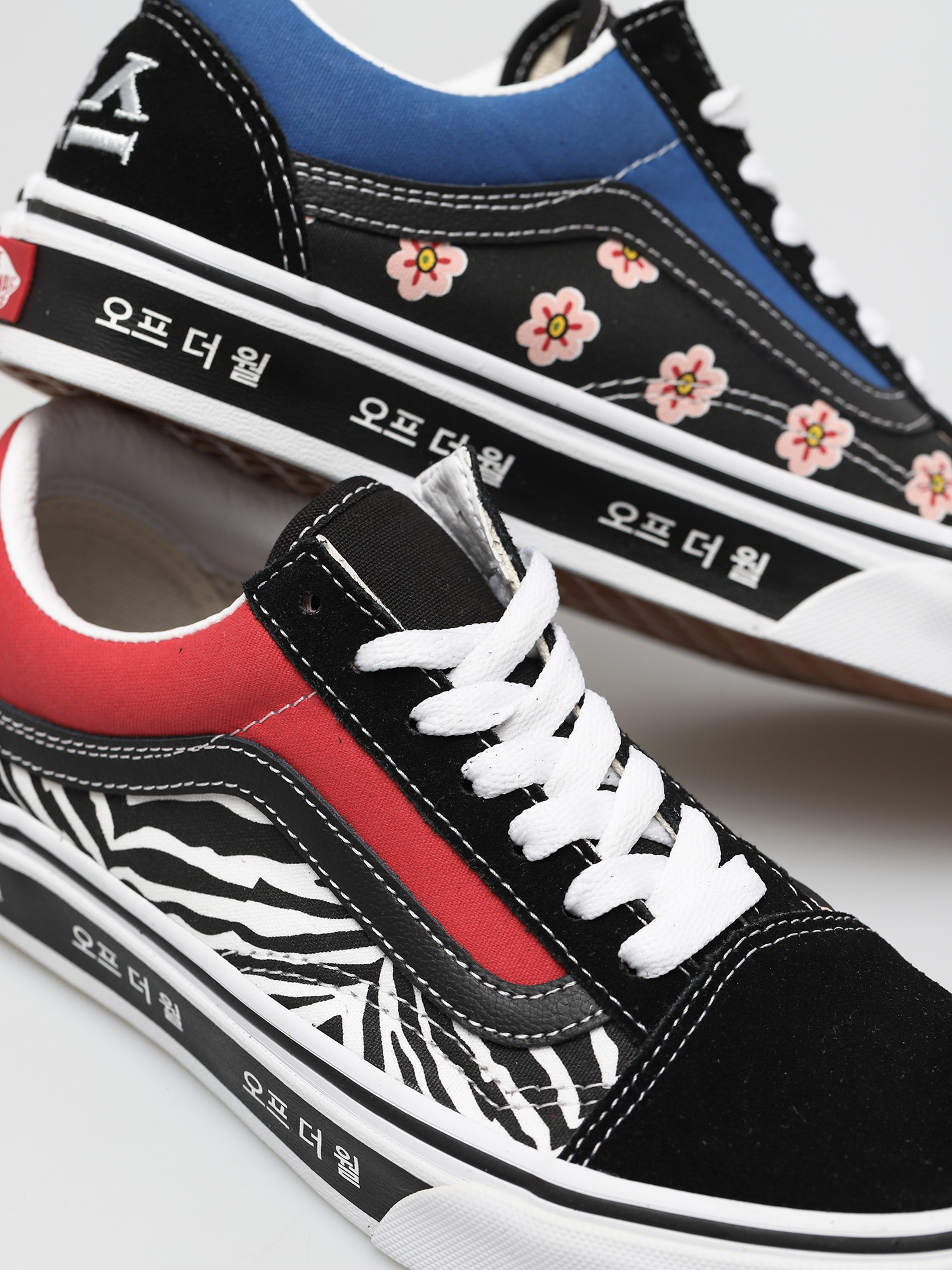 Vans Old Skool Shoes (koreantypgrphy/rcgrdtrbl)