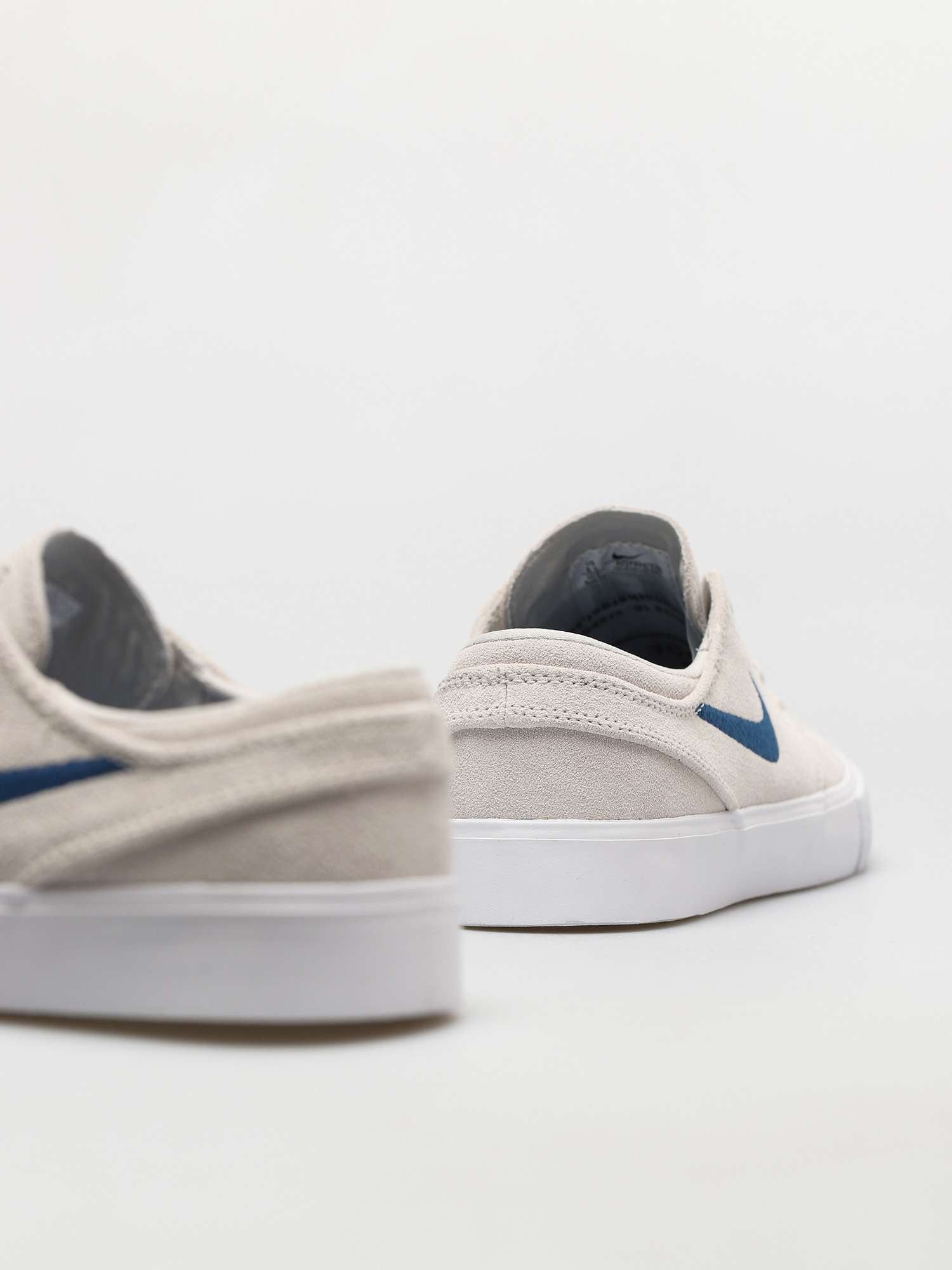 Nike SB Zoom Stefan Janoski RM Shoes (summit white/court blue summit white)