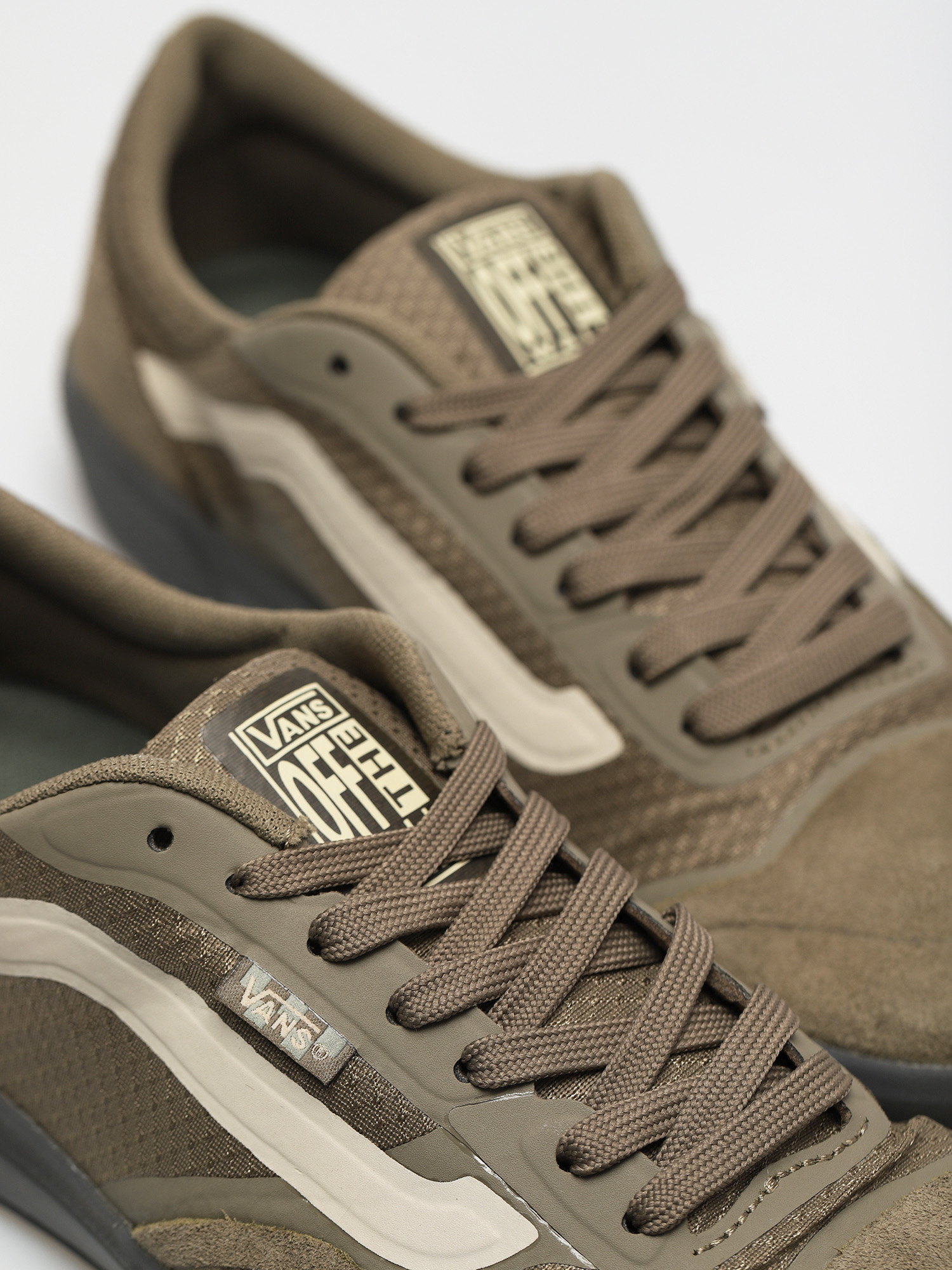 Vans Ave Shoes (covert green)