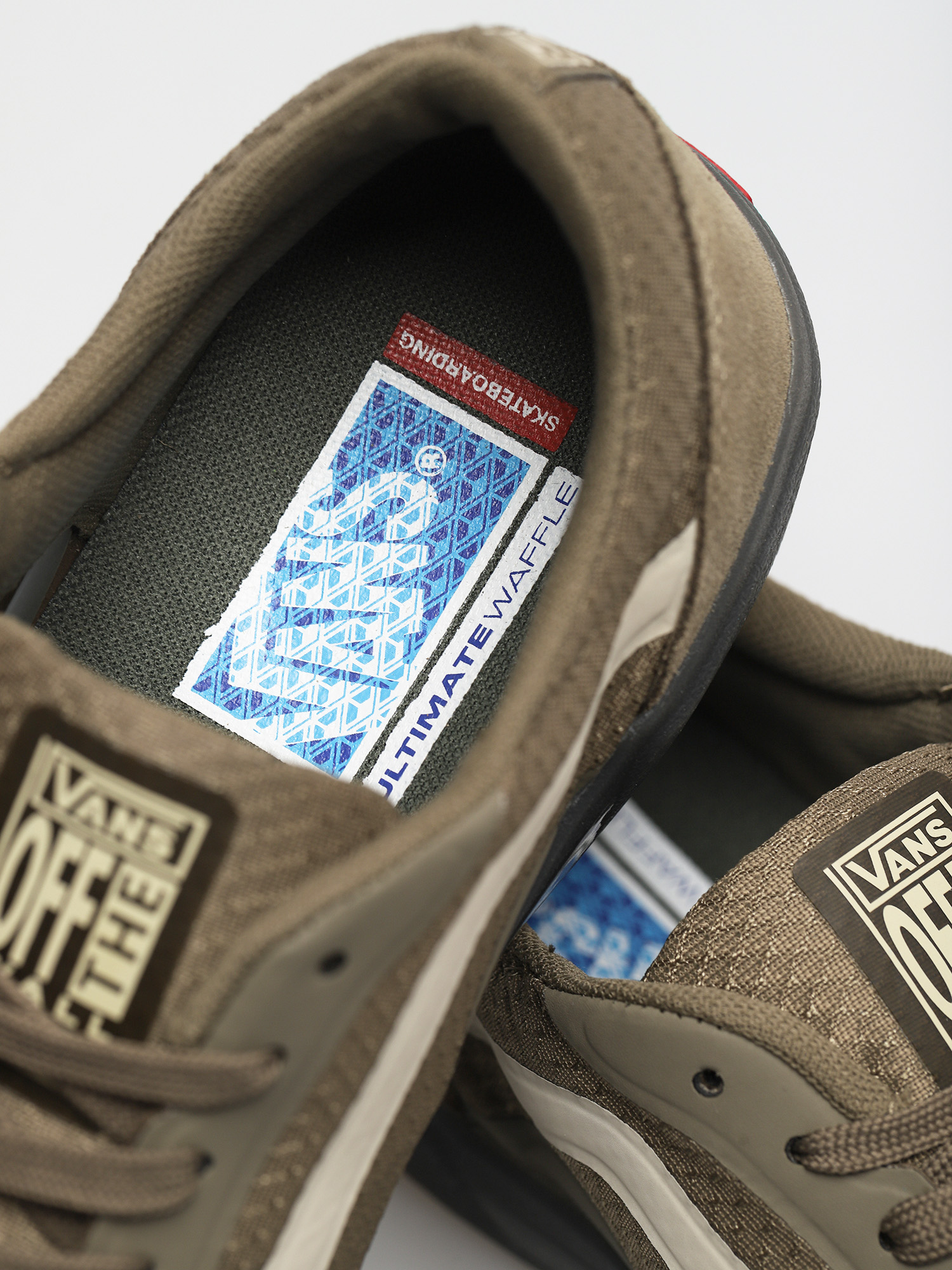 Vans Ave Shoes (covert green)