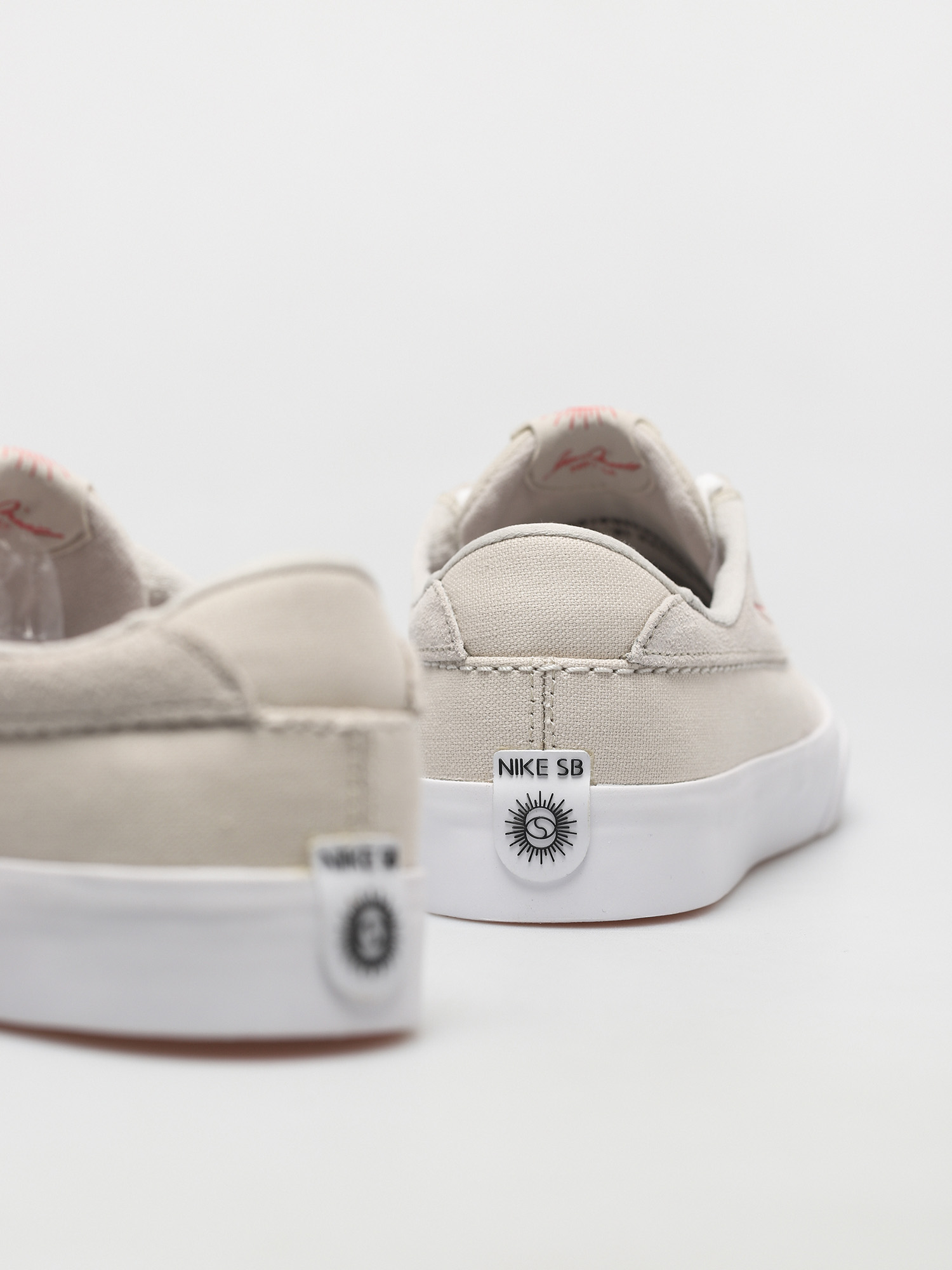 Nike SB Shane Shoes (summit white/pink salt summit white)