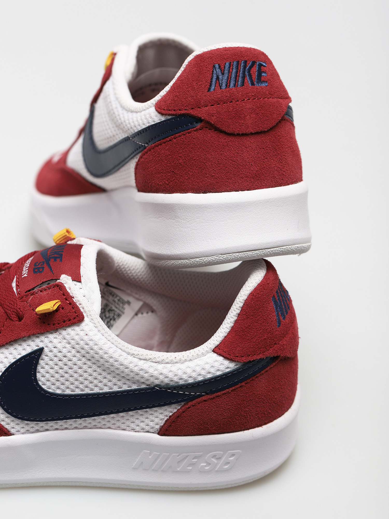 Nike SB Adversary Shoes (pomegranate/midnight navy pollen white)