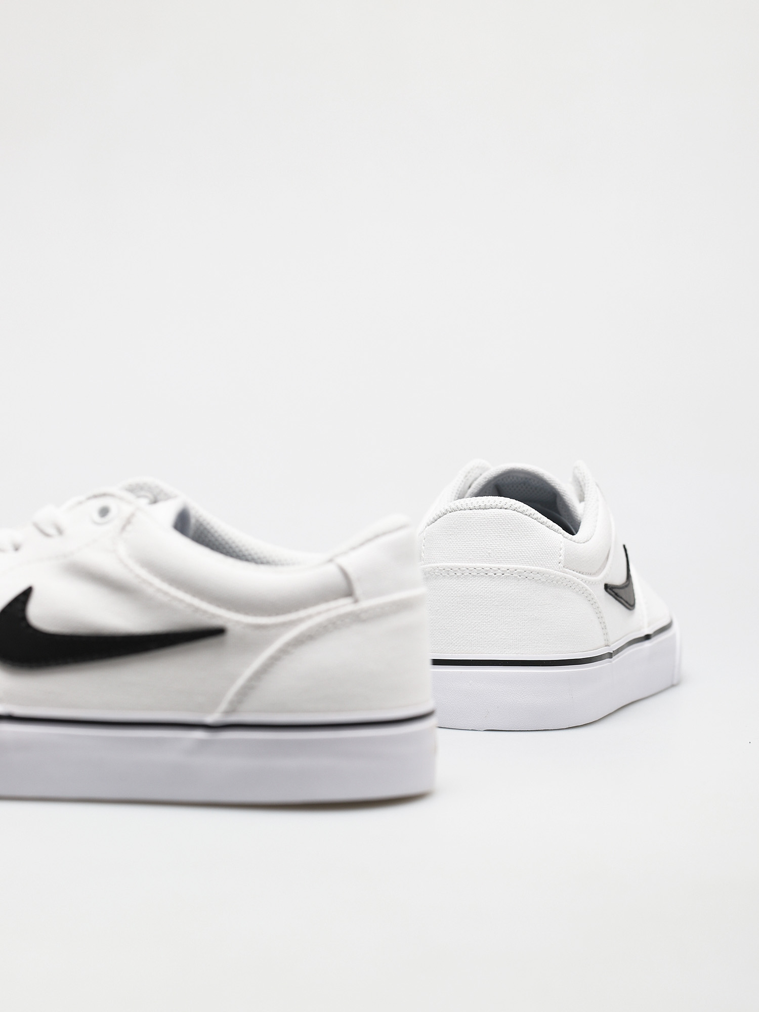 Nike SB Chron 2 Canvas Shoes (white/black white)