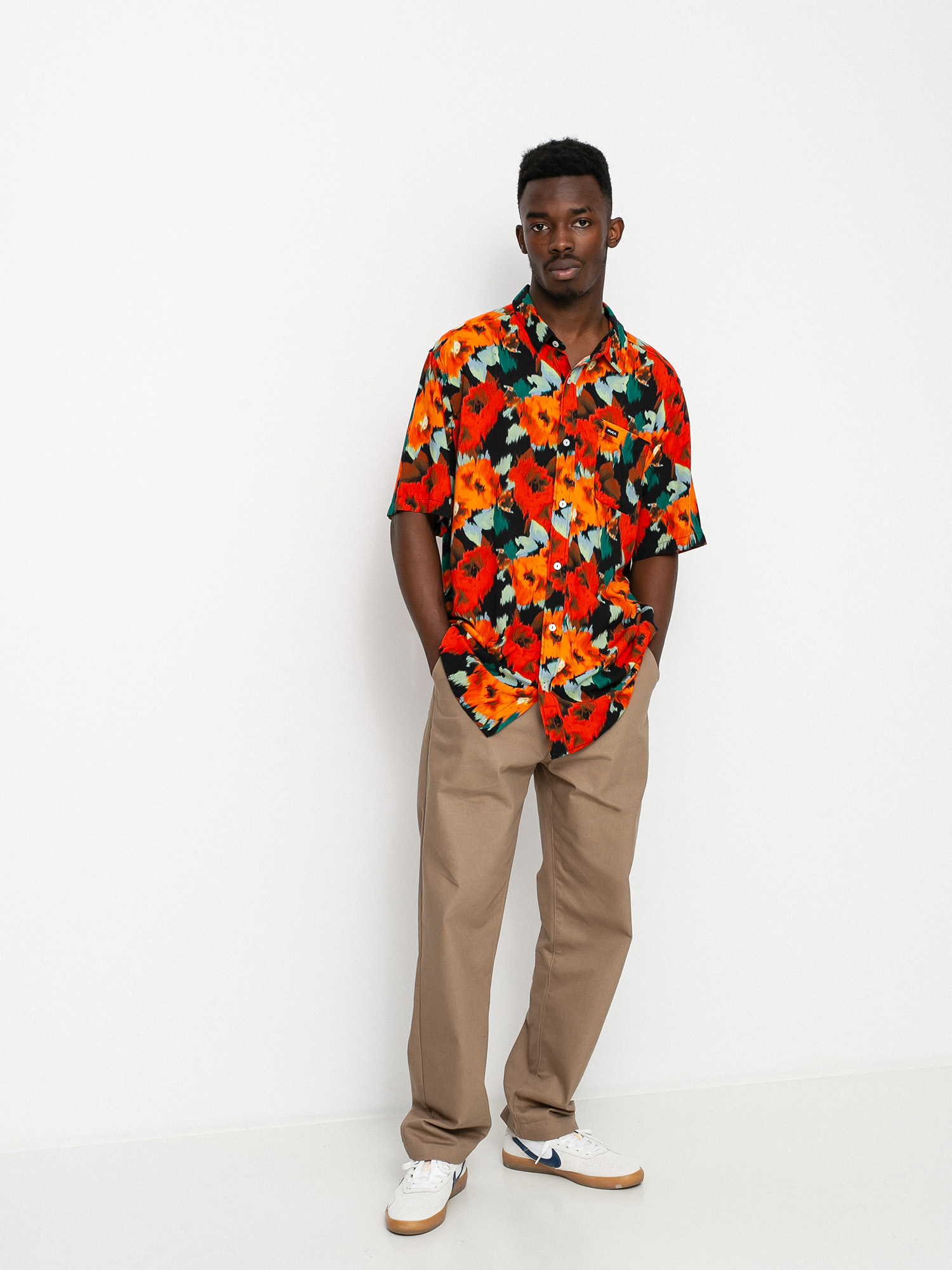 RVCA Wonder Floral Shirt (black)