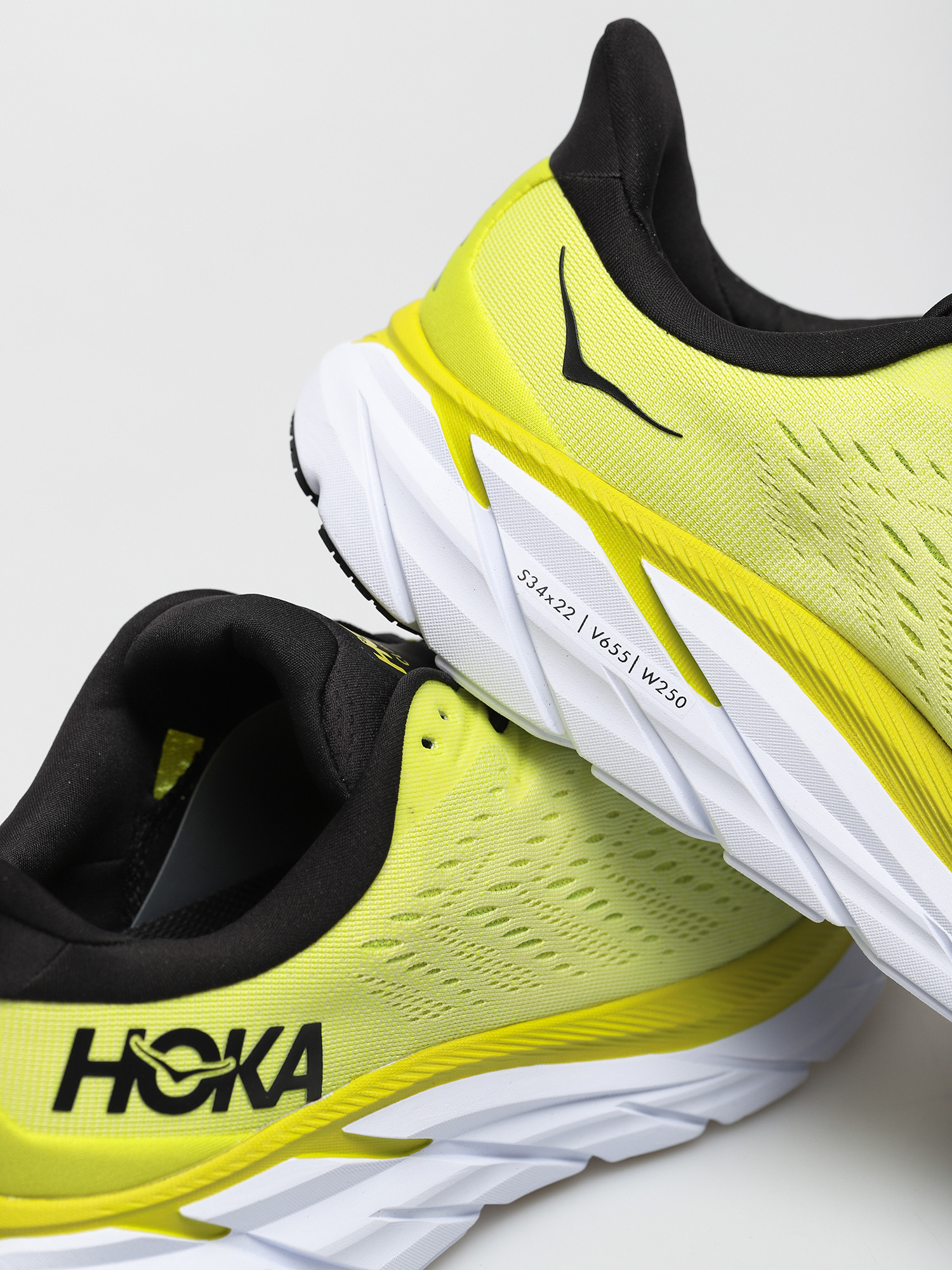 Hoka One One Clifton 8 Shoes (evening primrose/charlock)