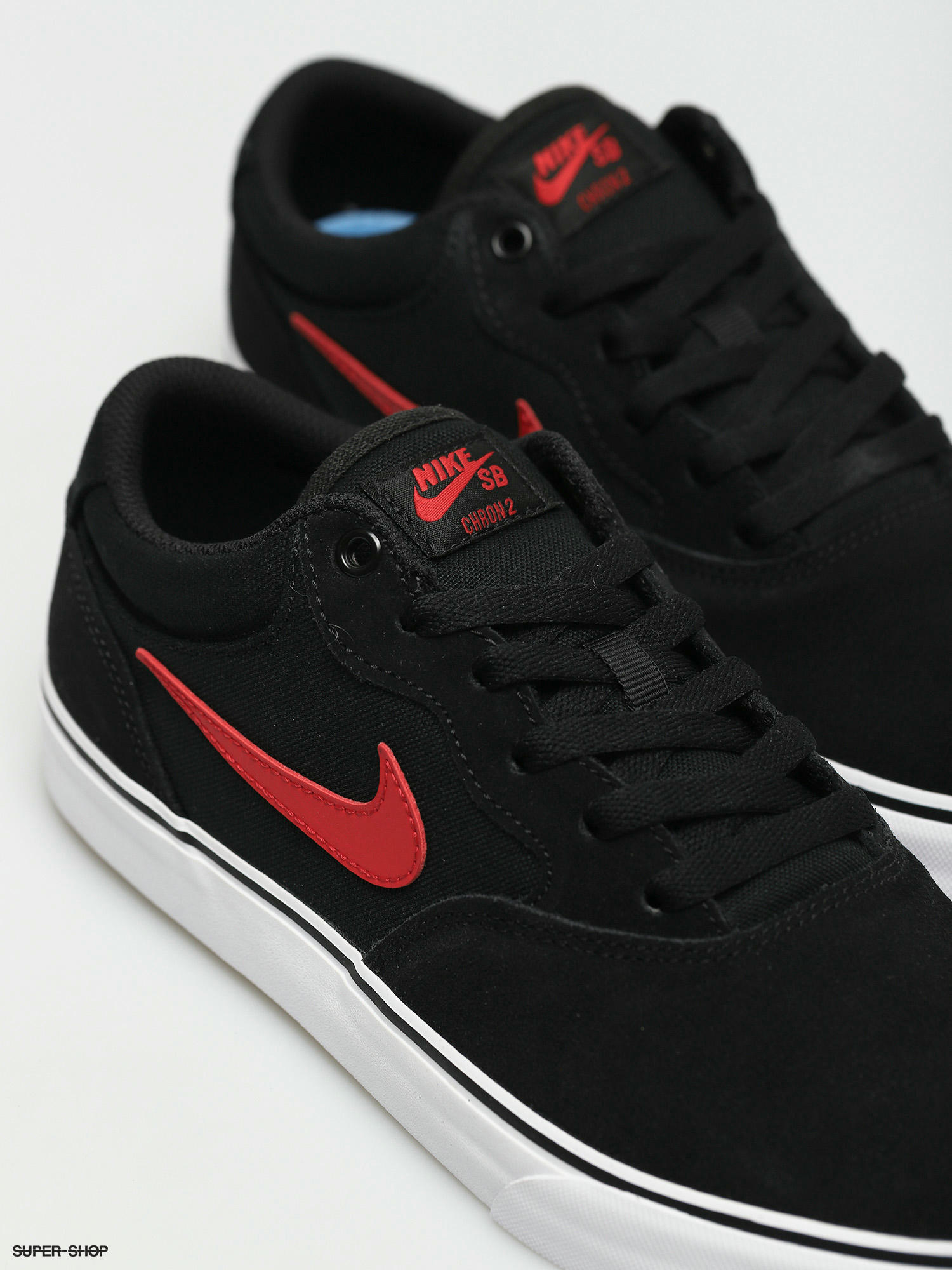 Nike sb chron slr sale black & red shoes