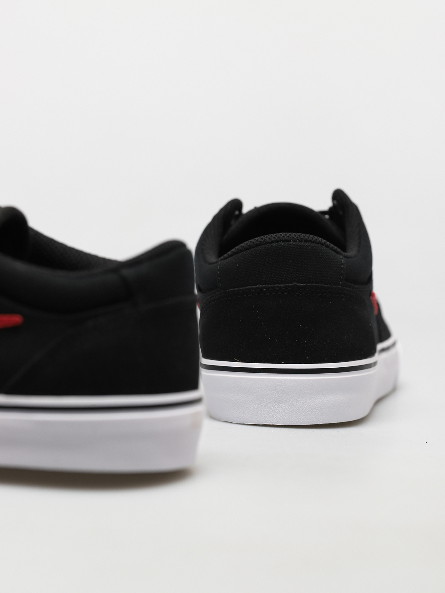 Nike SB Chron 2 Shoes (black/university red black white)