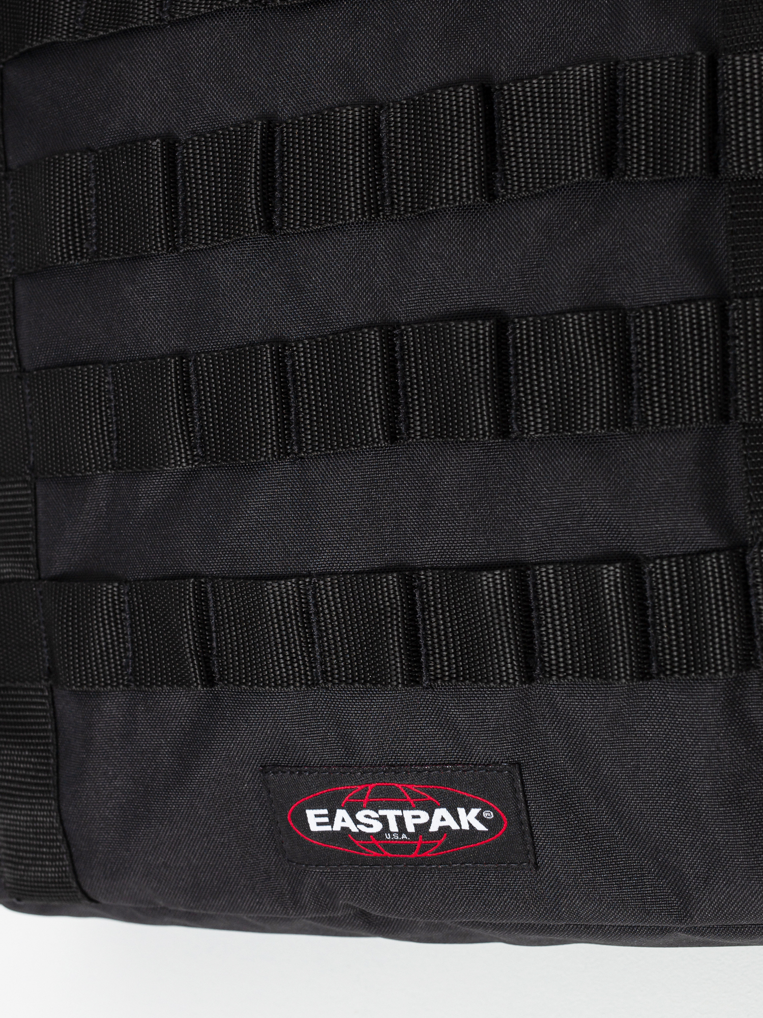 Eastpak Fox Handbag (strapped black)