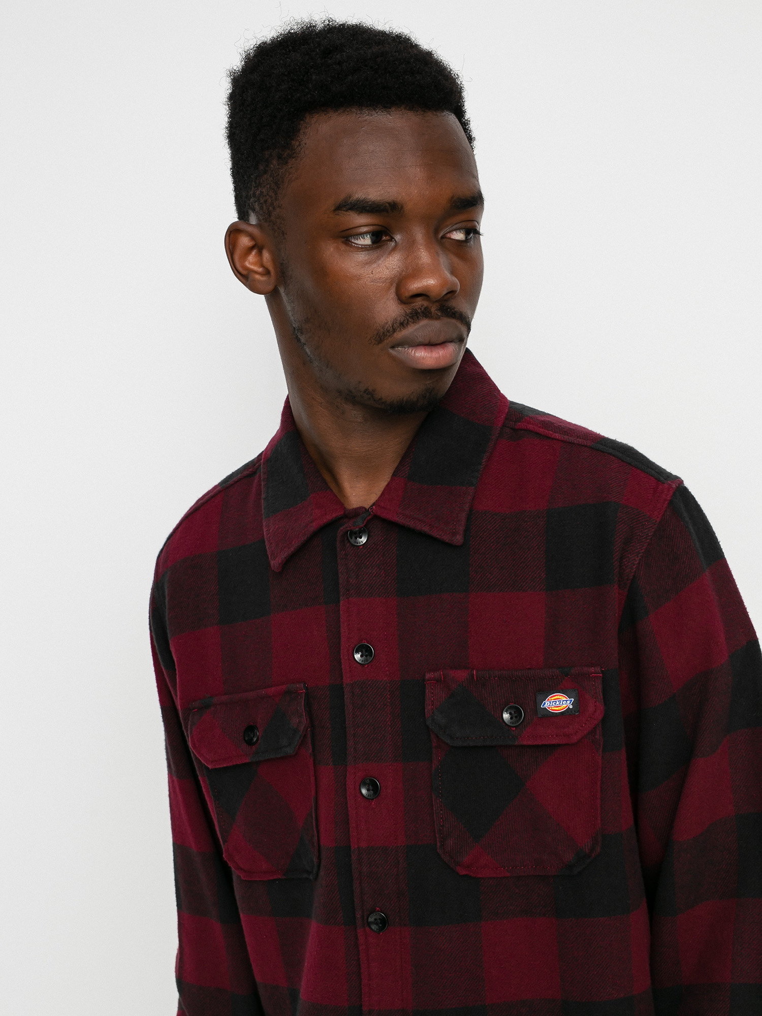 maroon lining shirt