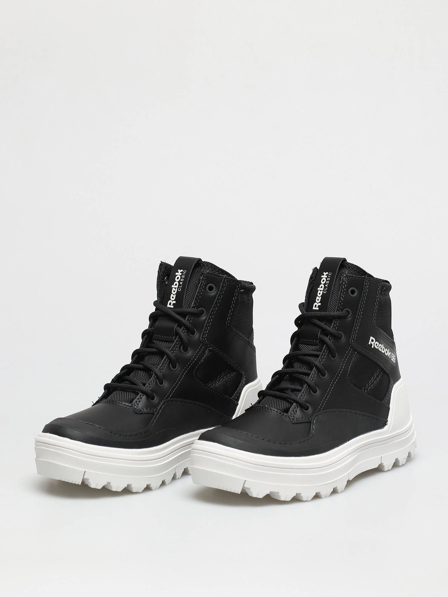 Reebok Club C Cleated Mid Shoes Wmn (nghblk/chalk/ftwwht)