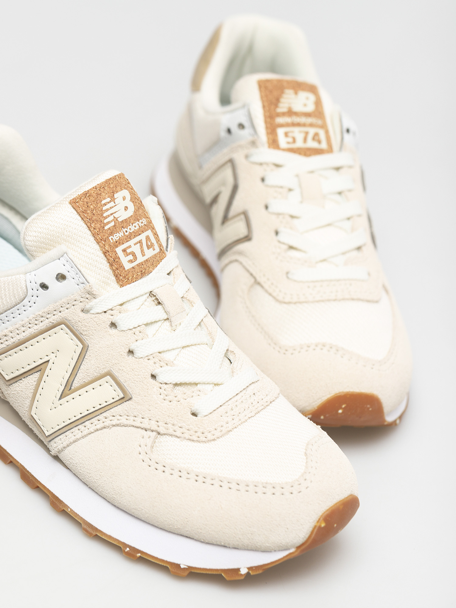 New Balance 574 Schuhe Wmn (angora)