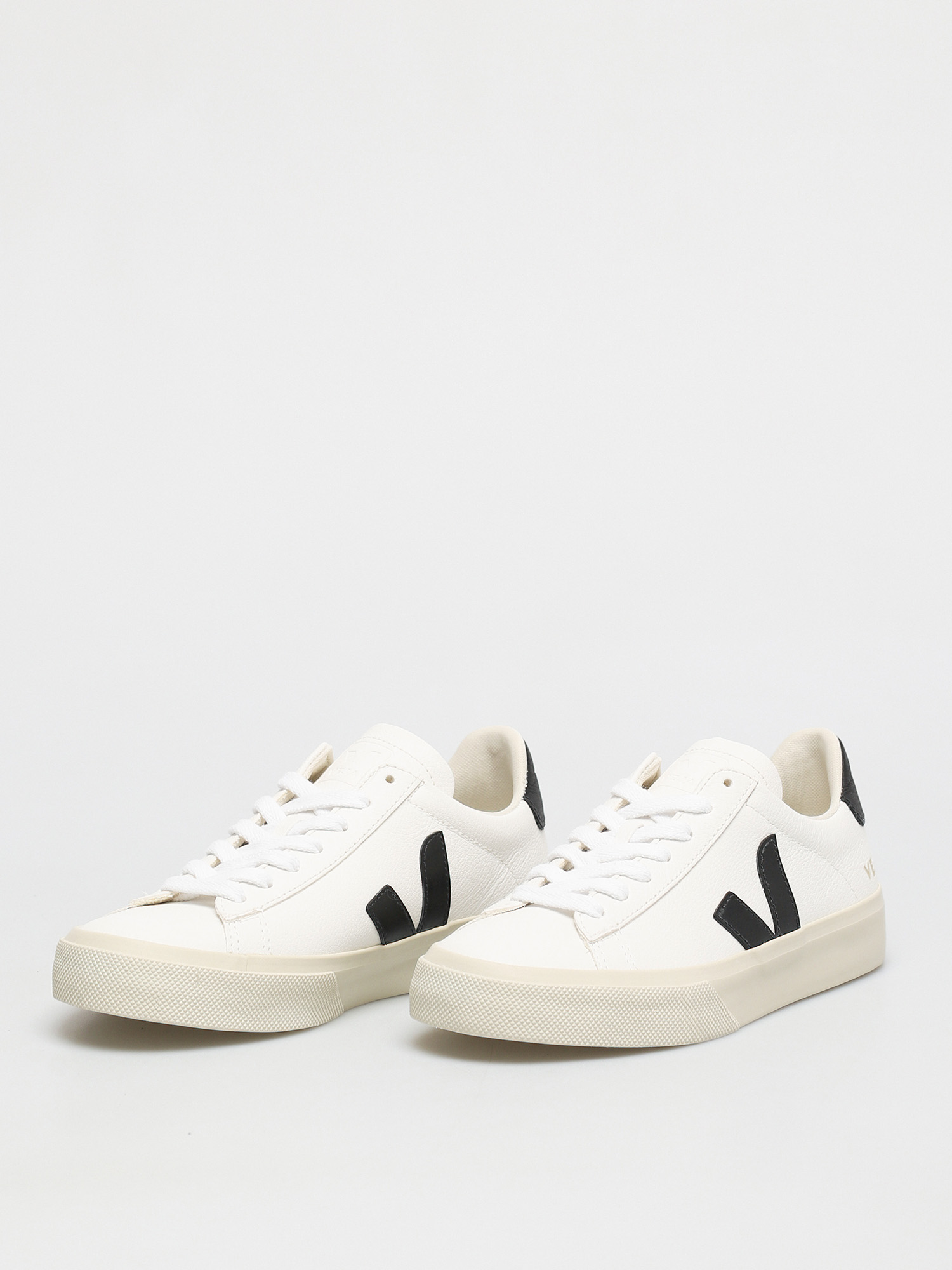 Veja Campo Schuhe Wmn (chromefree leather white black)
