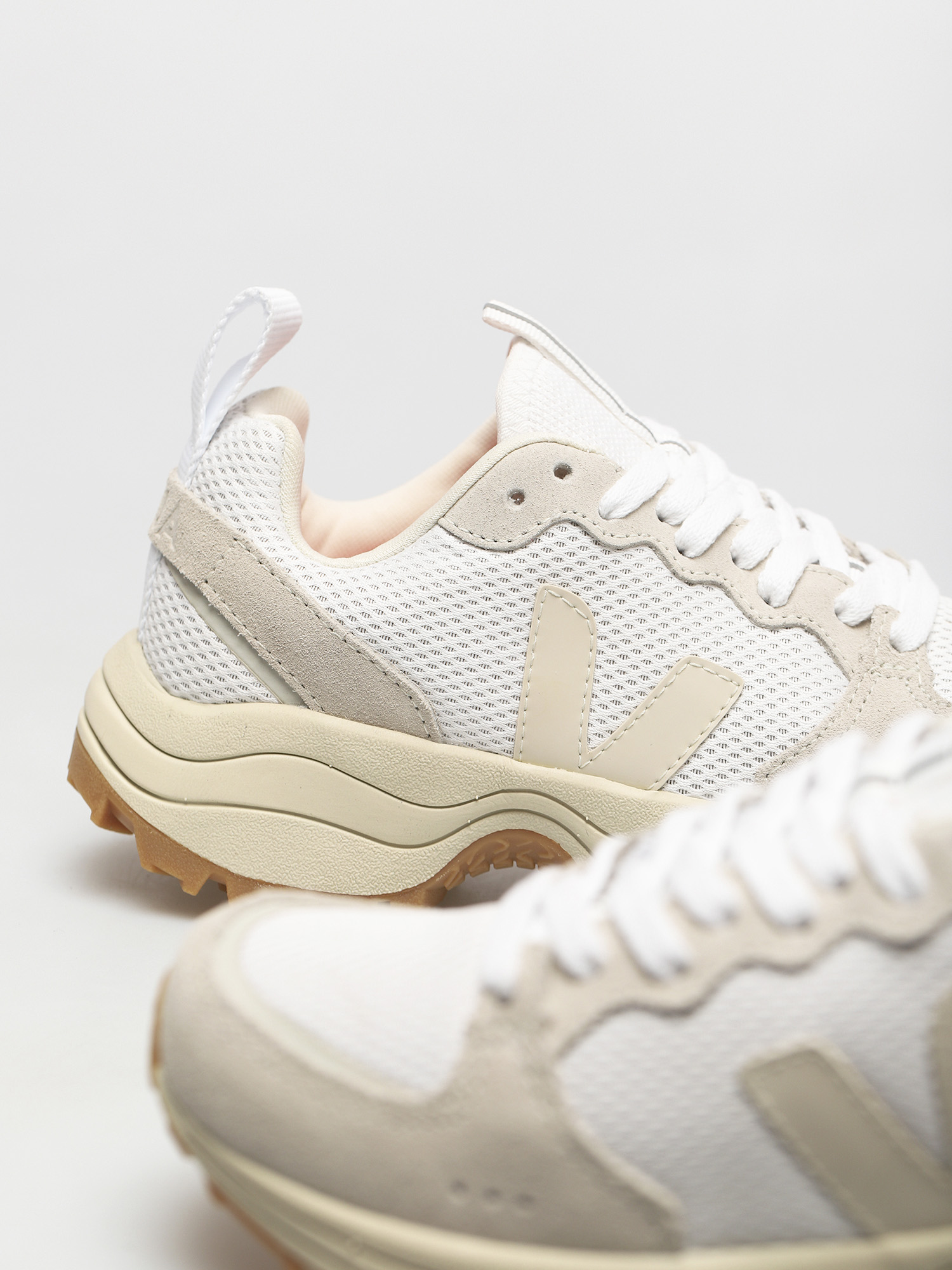 Veja Venturi Shoes Wmn (alveomesh white pierre natural)