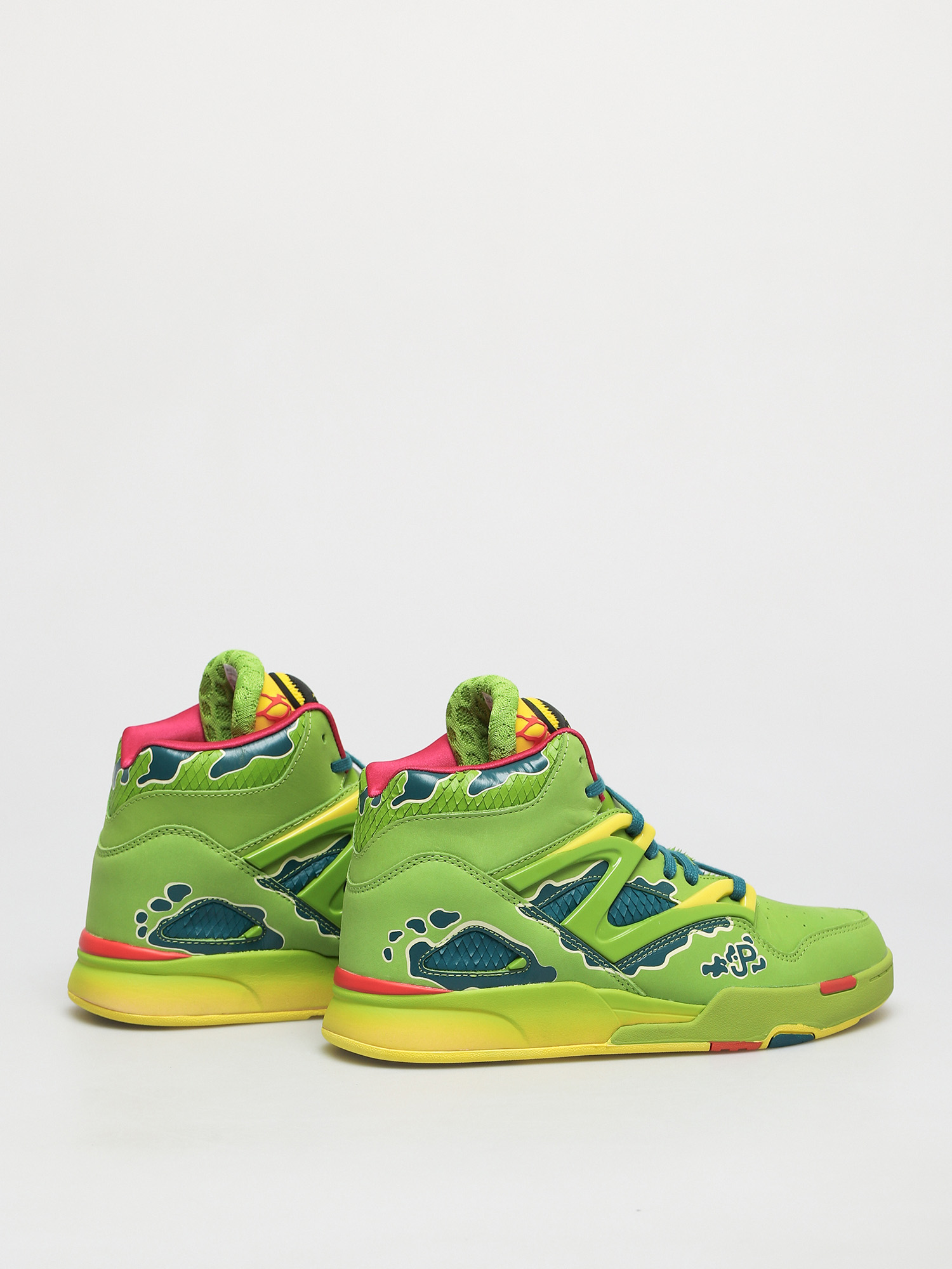 Reebok X Jurassic Park Pump Omni Zone II Shoes (ultim/hertea/stiyel)