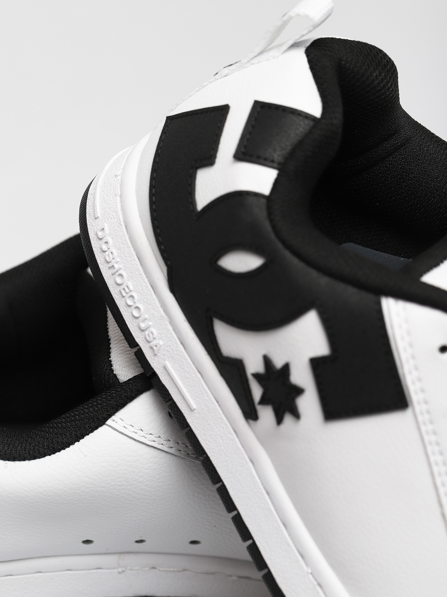 DC Court Graffik Schuhe (white/black/black)