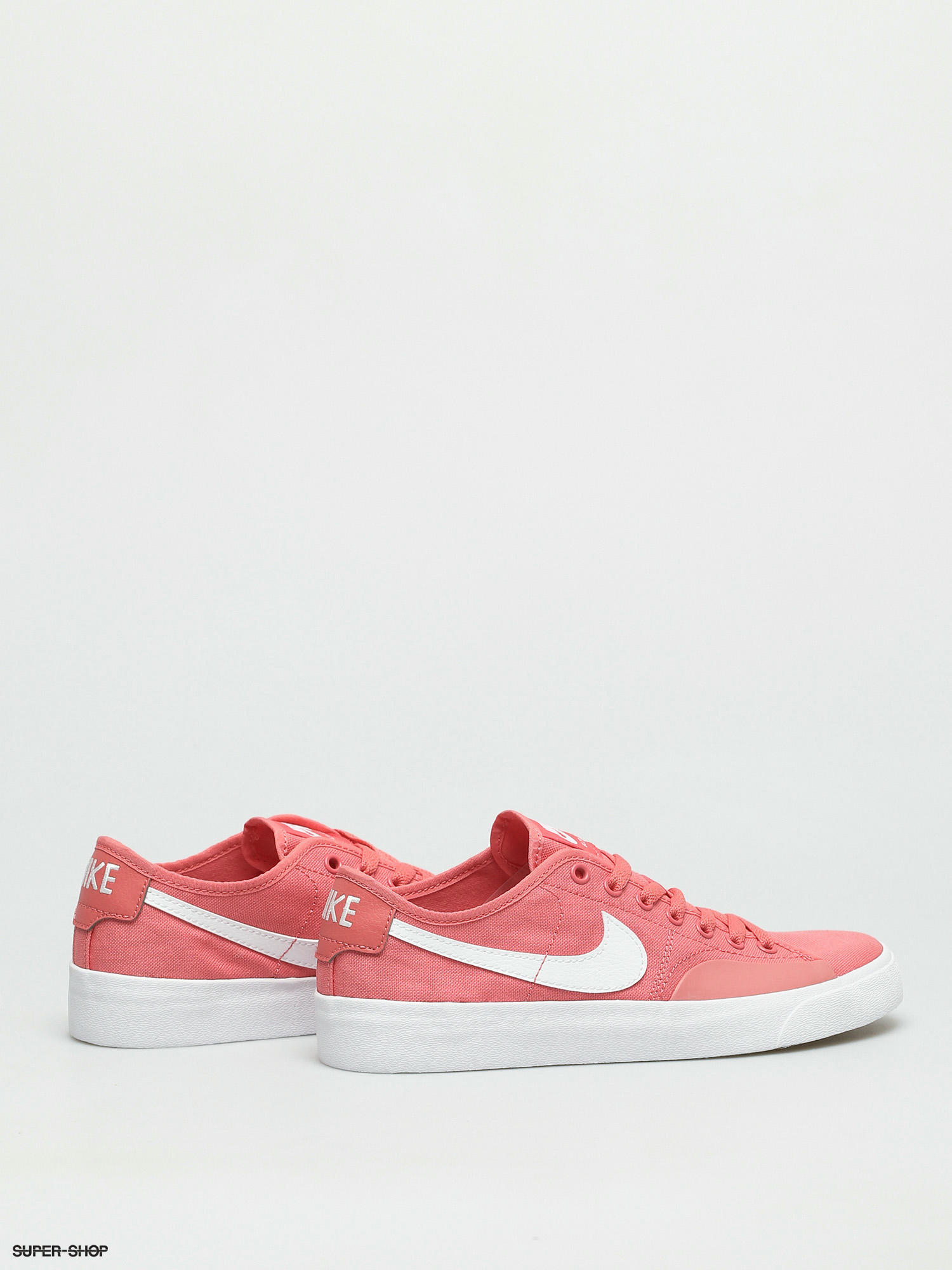 nike pink salt