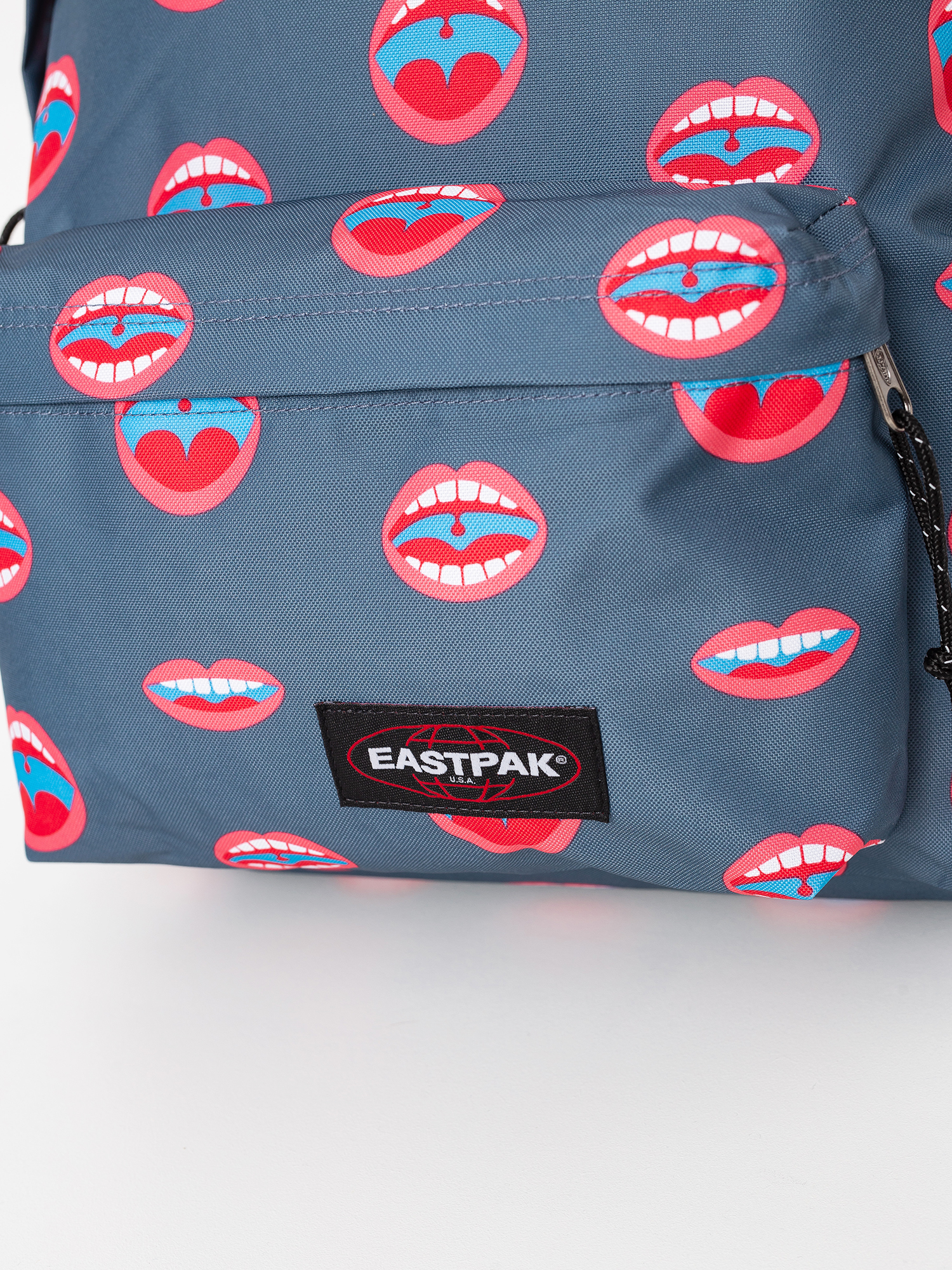 Eastpak Padded Pak R Rucksack (wall art mouth)
