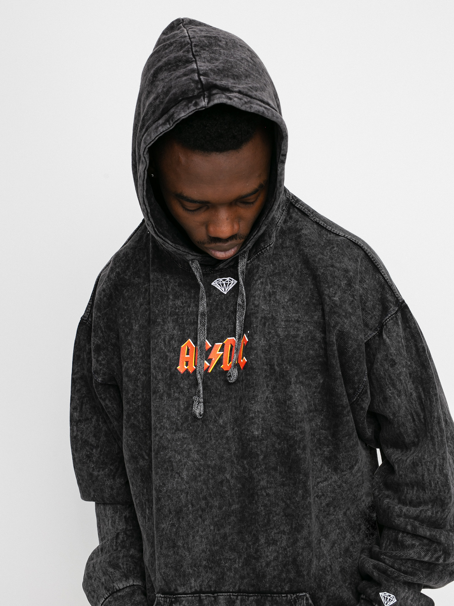 diamond supply sweater