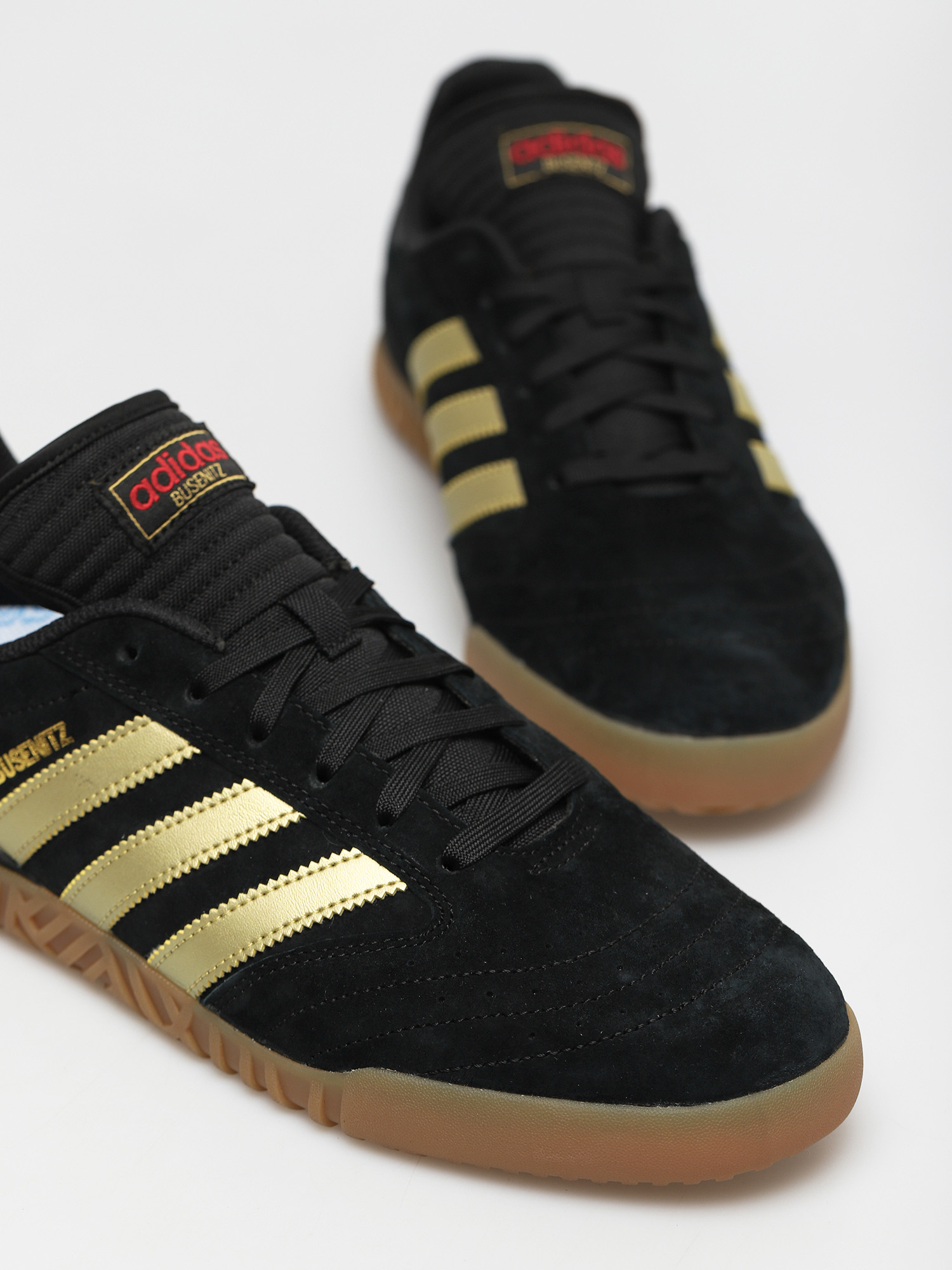adidas Busenitz Indoor Super Shoes (cblack/goldmt/scarle)