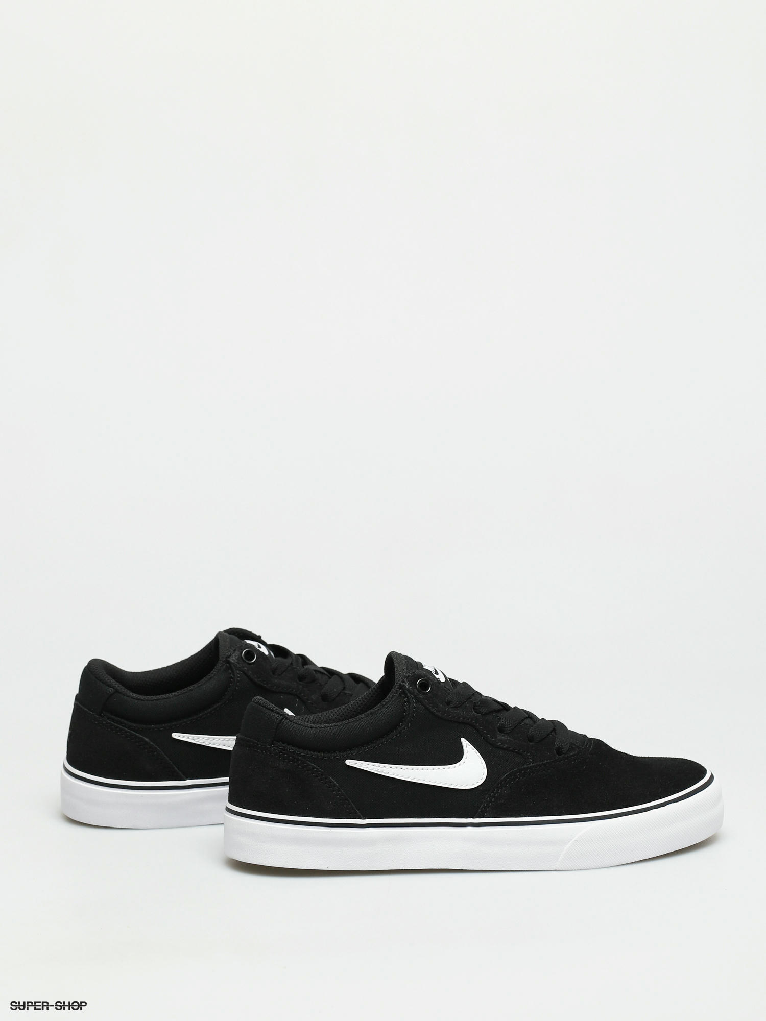 Black nike sb clearance shoes