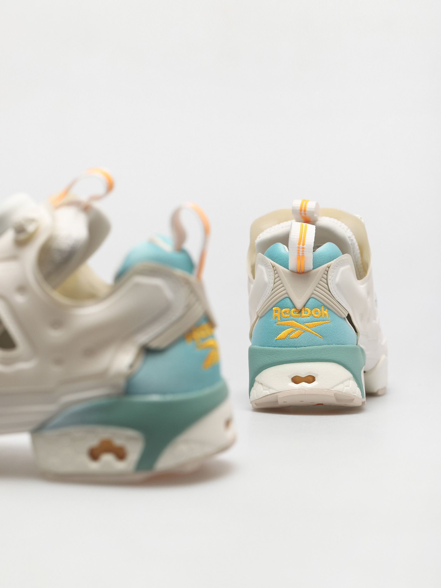 Reebok Instapump Fury Og Shoes (ftwwht/chalk/glablu)