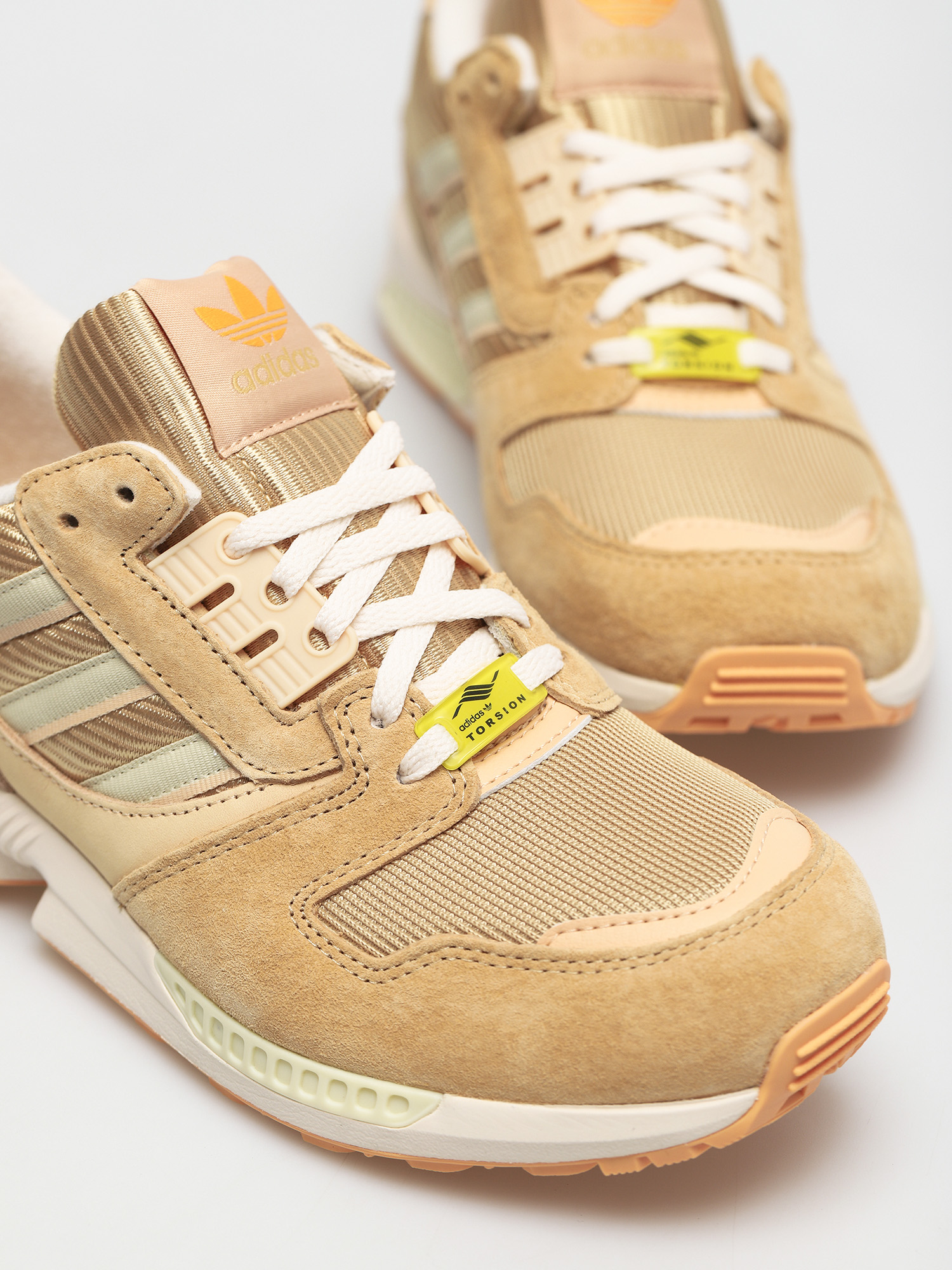 adidas Originals ZX 8000 Shoes (halivo/sand/halamb)