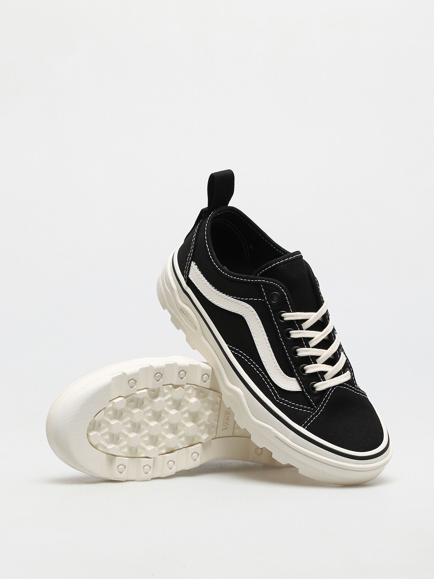 Vans Sentry Old Skool Wc Shoes (canvas/black/marshmallo)