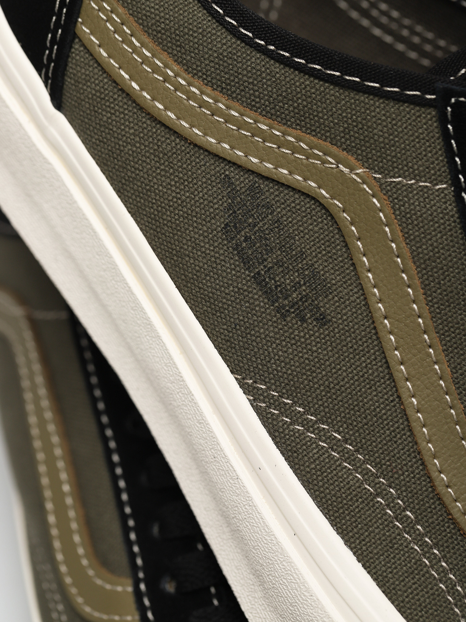 Vans Old Skool Tapered Shoes (vans world code/blkgrplf)