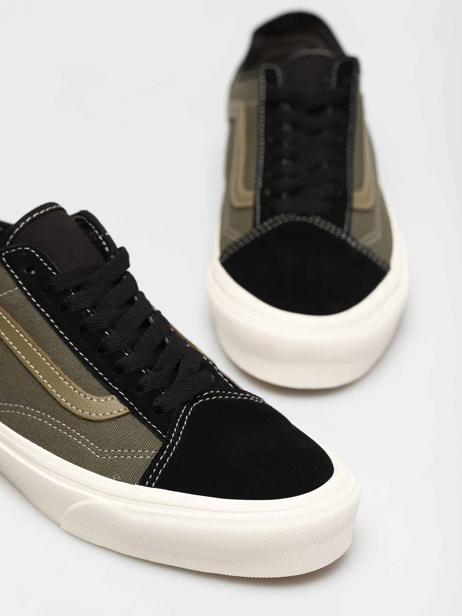 Vans Old Skool Tapered Shoes (vans world code/blkgrplf)