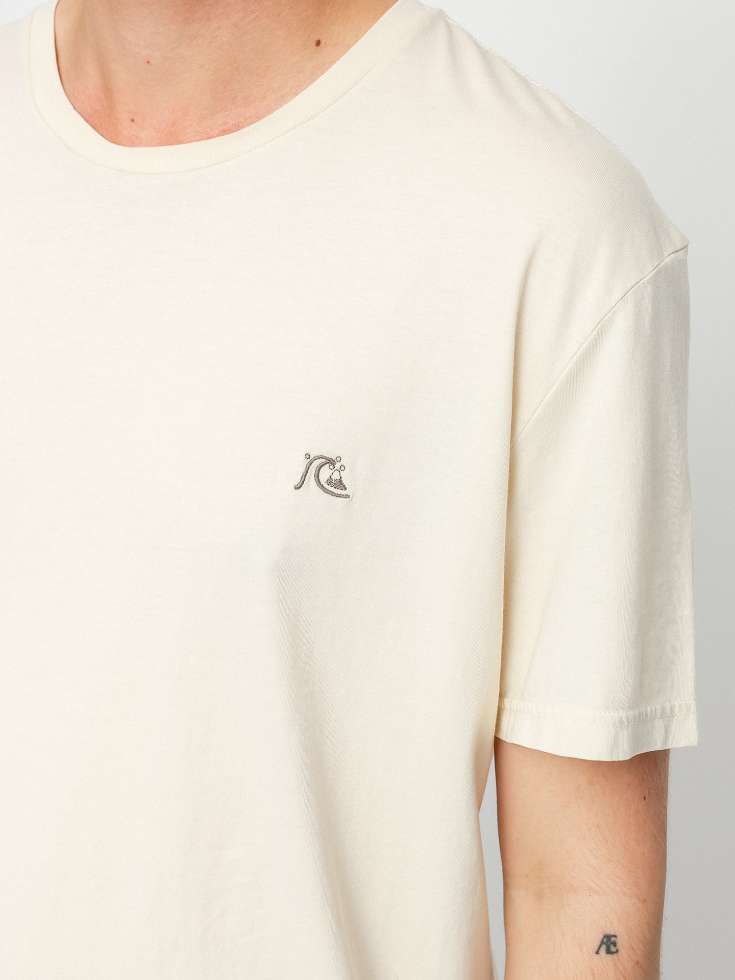 Quiksilver Basic Bubble Embroidery T-Shirt (oatmeal)