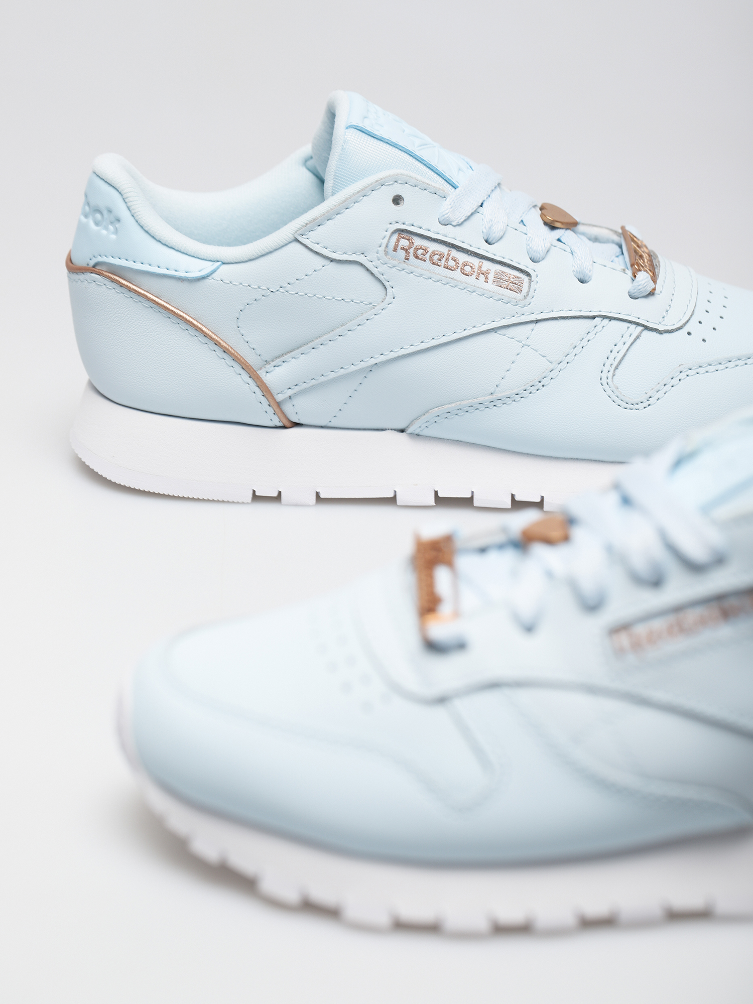 Reebok Cl Lthr Shoes Wmn Glablu Golbro Ftwwht