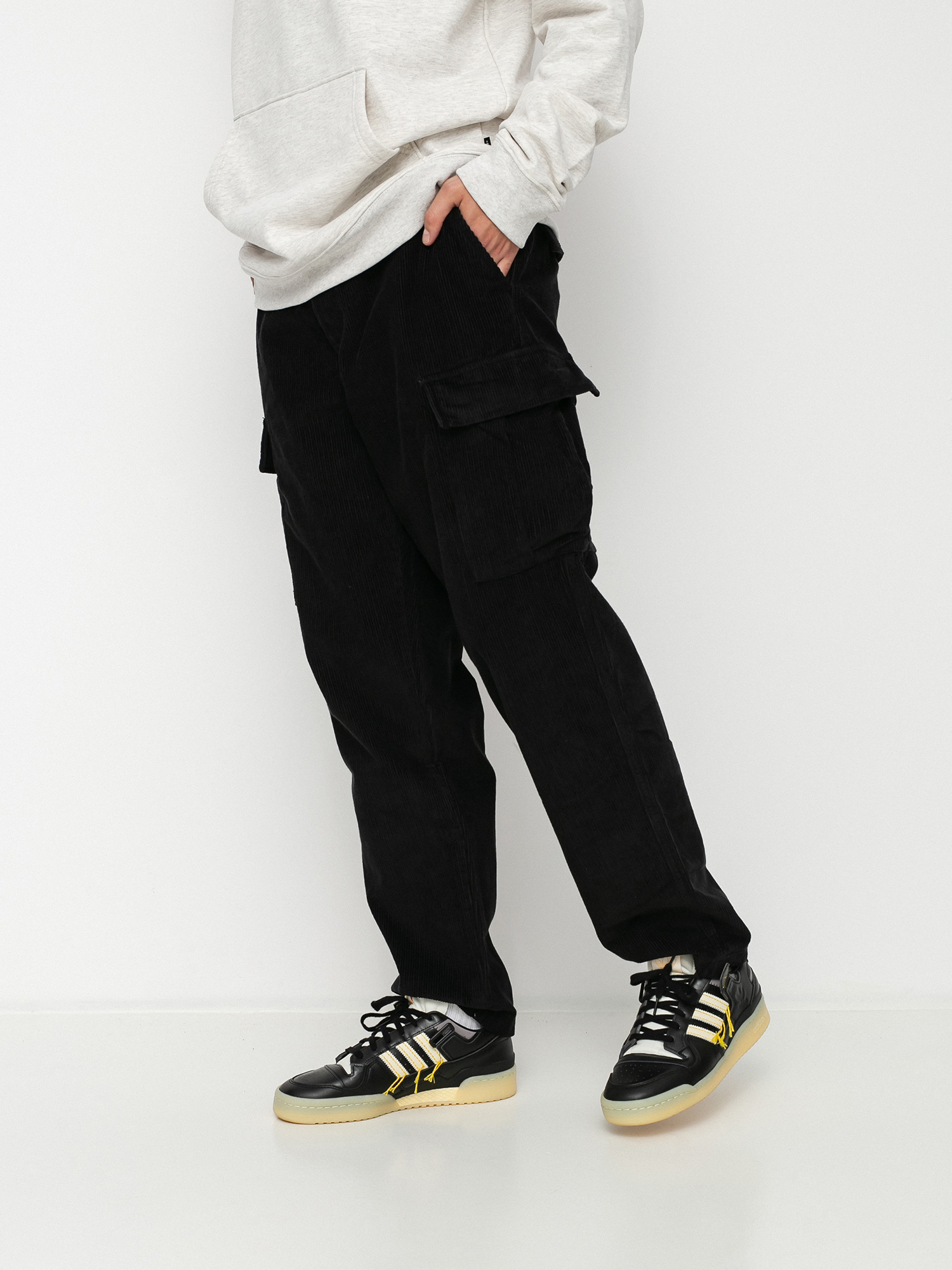 Vans X Tyson Peterson Loose Tapered Cord Cargo Pants (black)