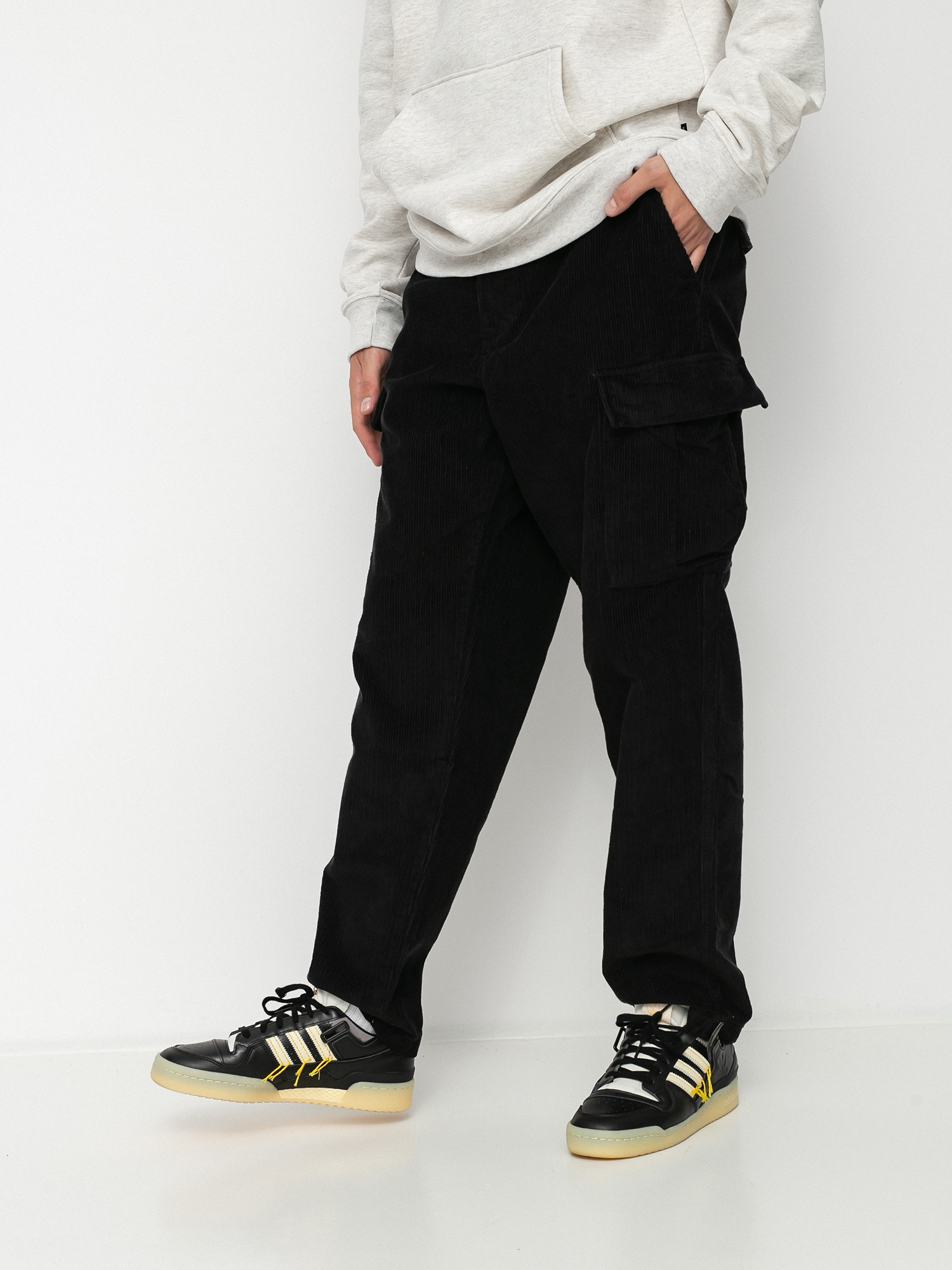 Vans X Tyson Peterson Loose Tapered Cord Cargo Pants (black)