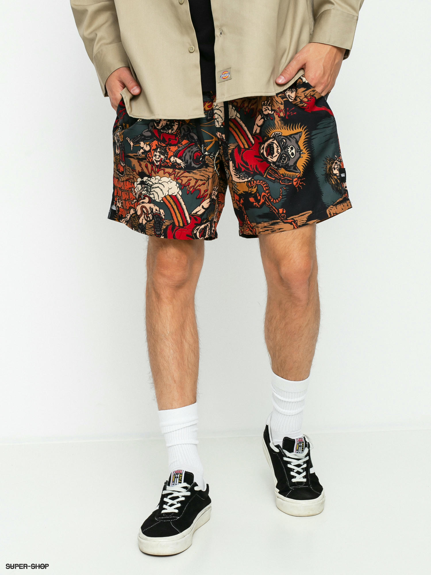 Vans off the wall hot sale shorts