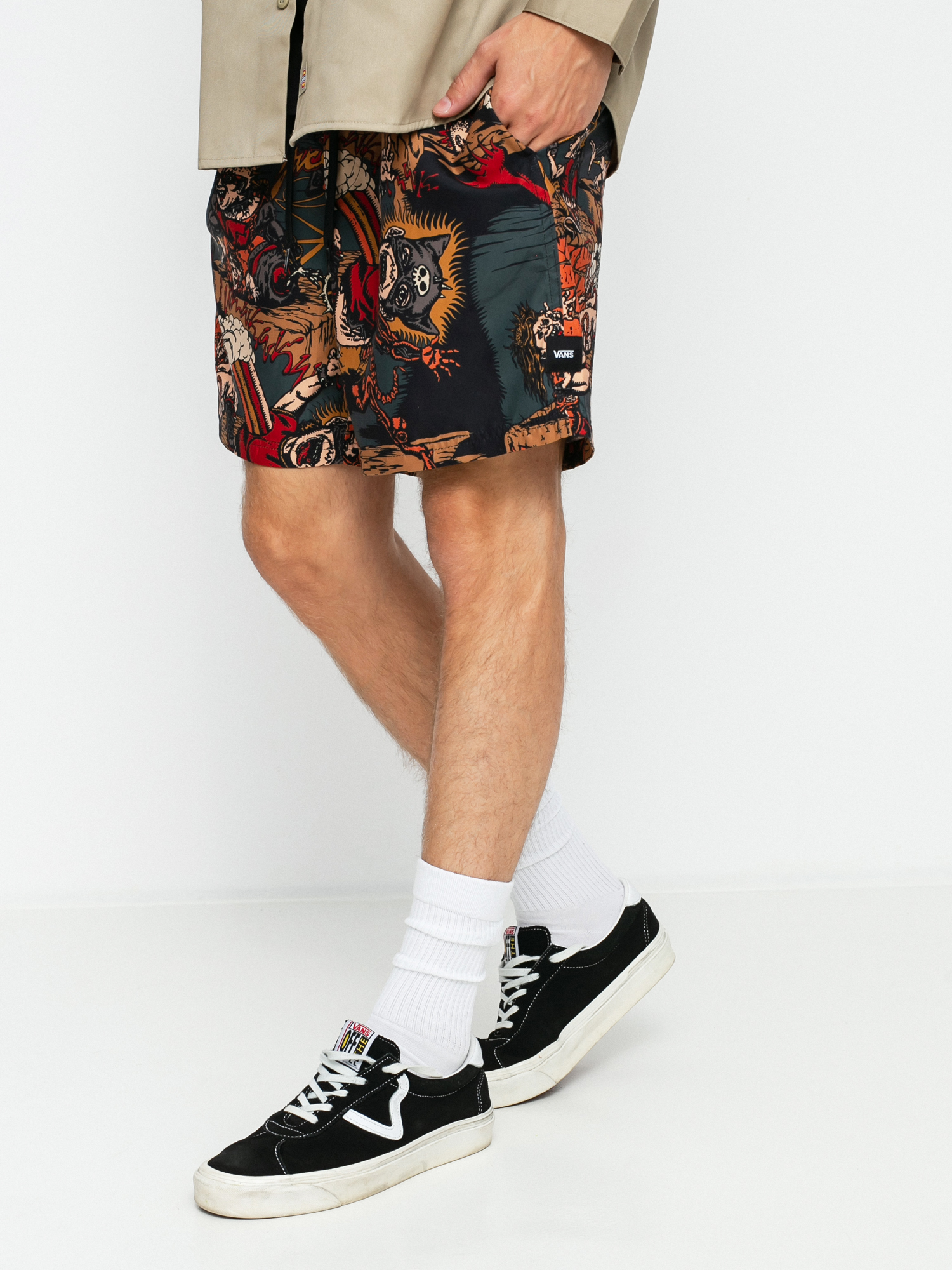 Vans Off The Wall Gallery Dwiky Ka Shorts (otw gallery/dwiky ka/blk)